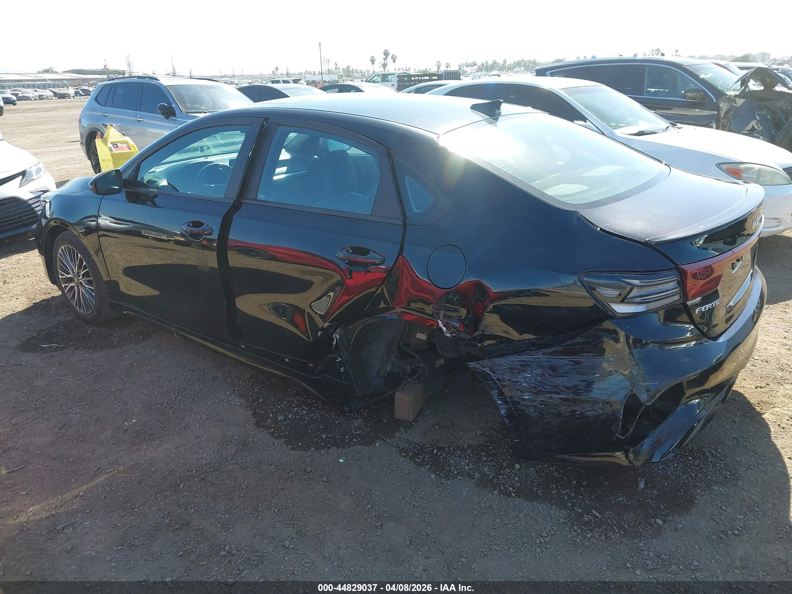 KIA FORTE image 3