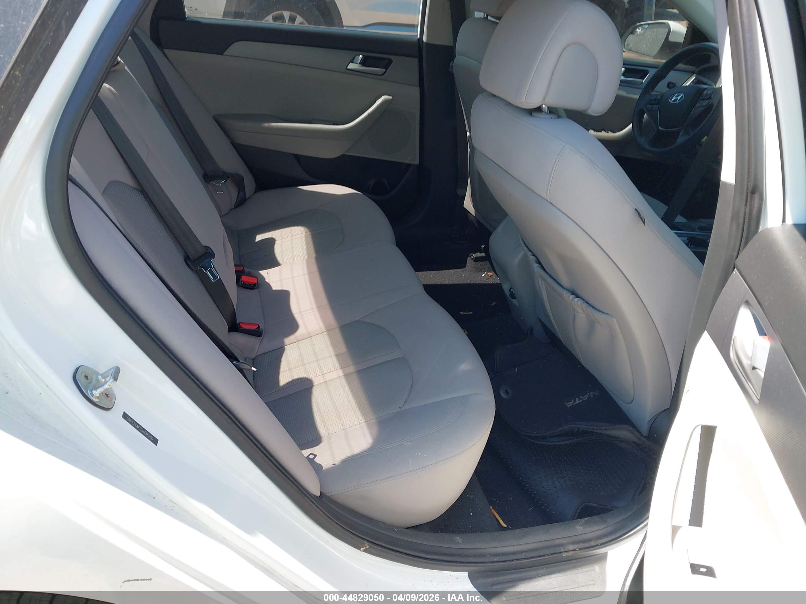 HYUNDAI SONATA image 8