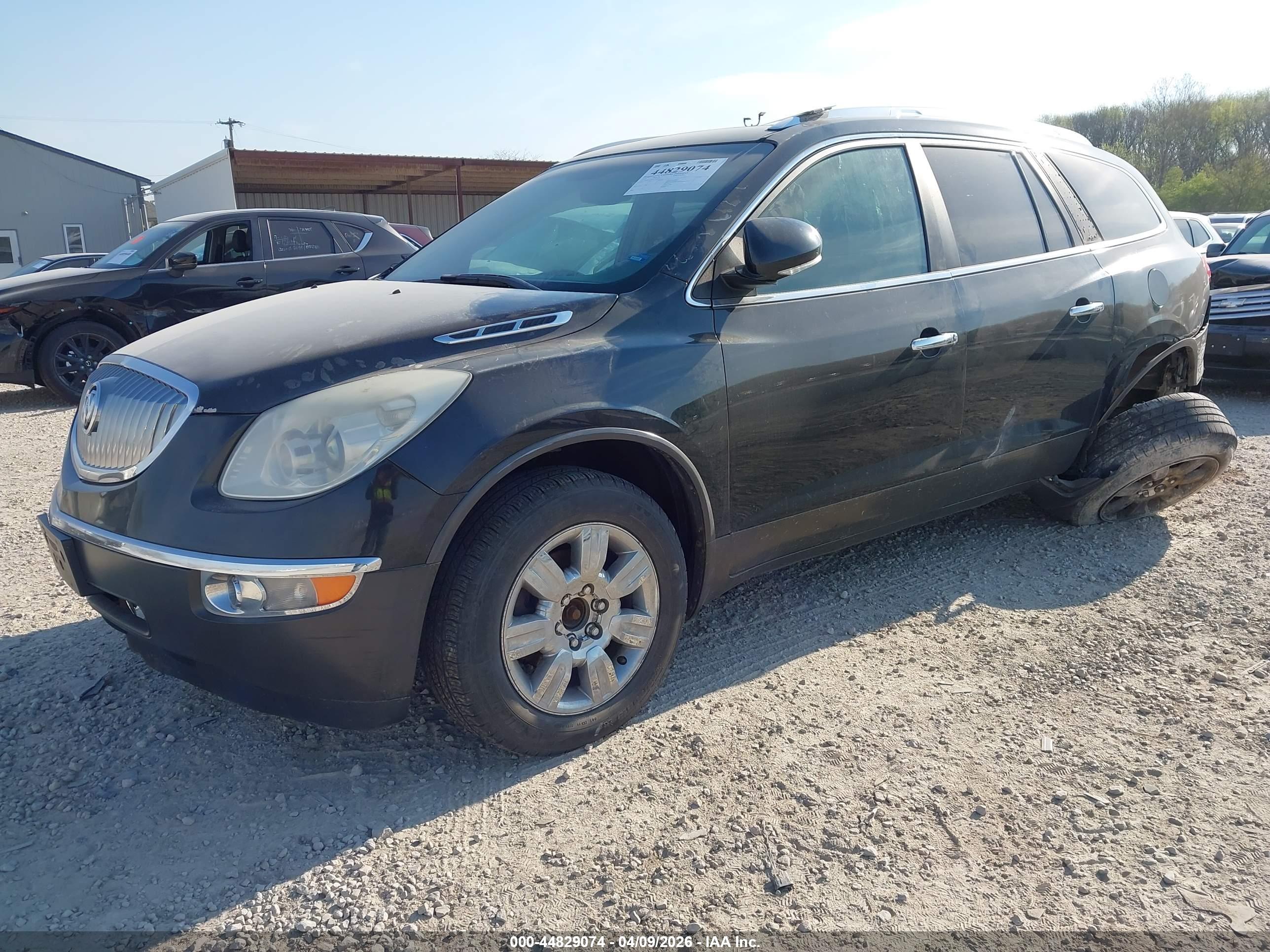 BUICK ENCLAVE image 2