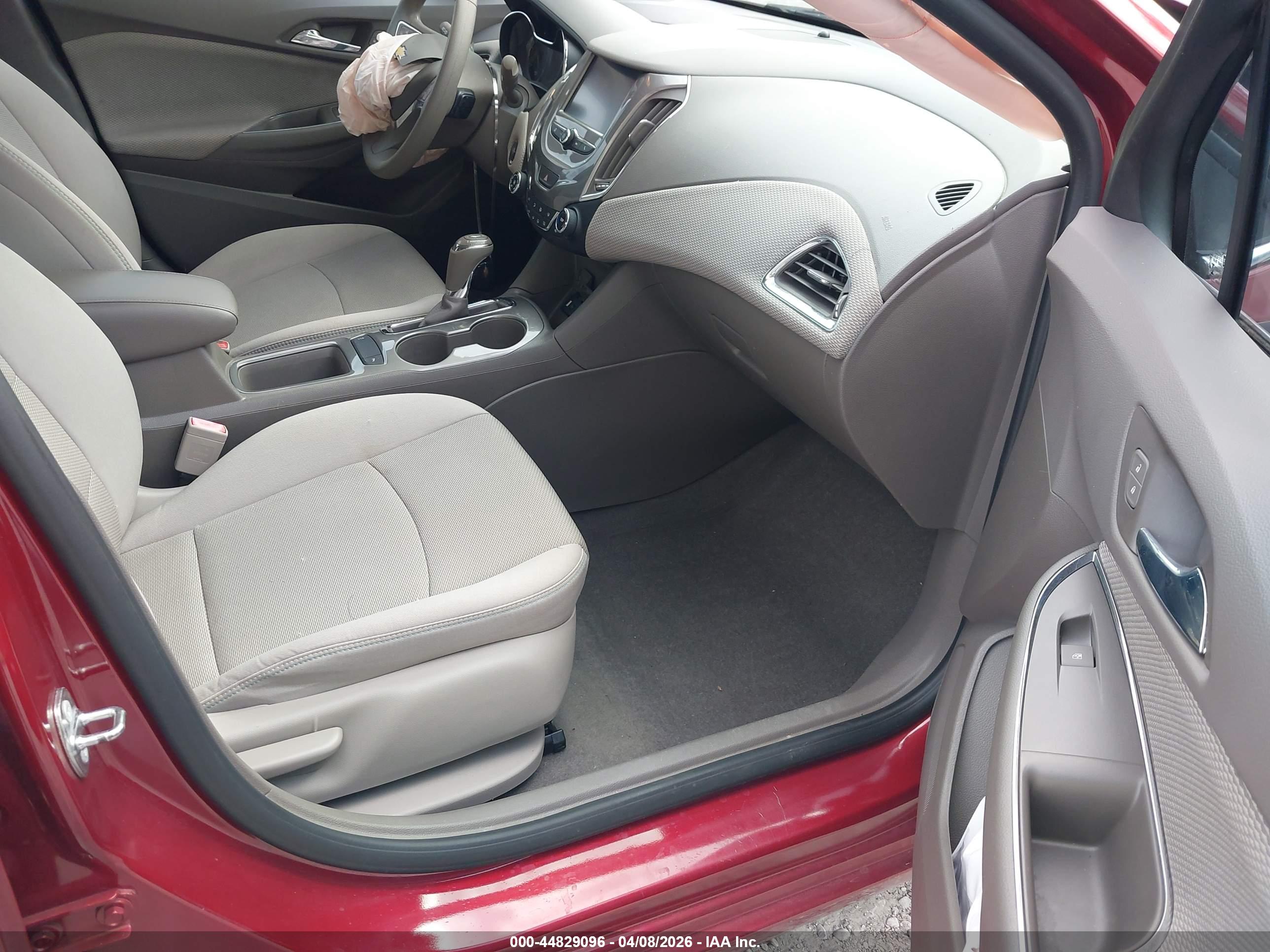 CHEVROLET CRUZE image 5
