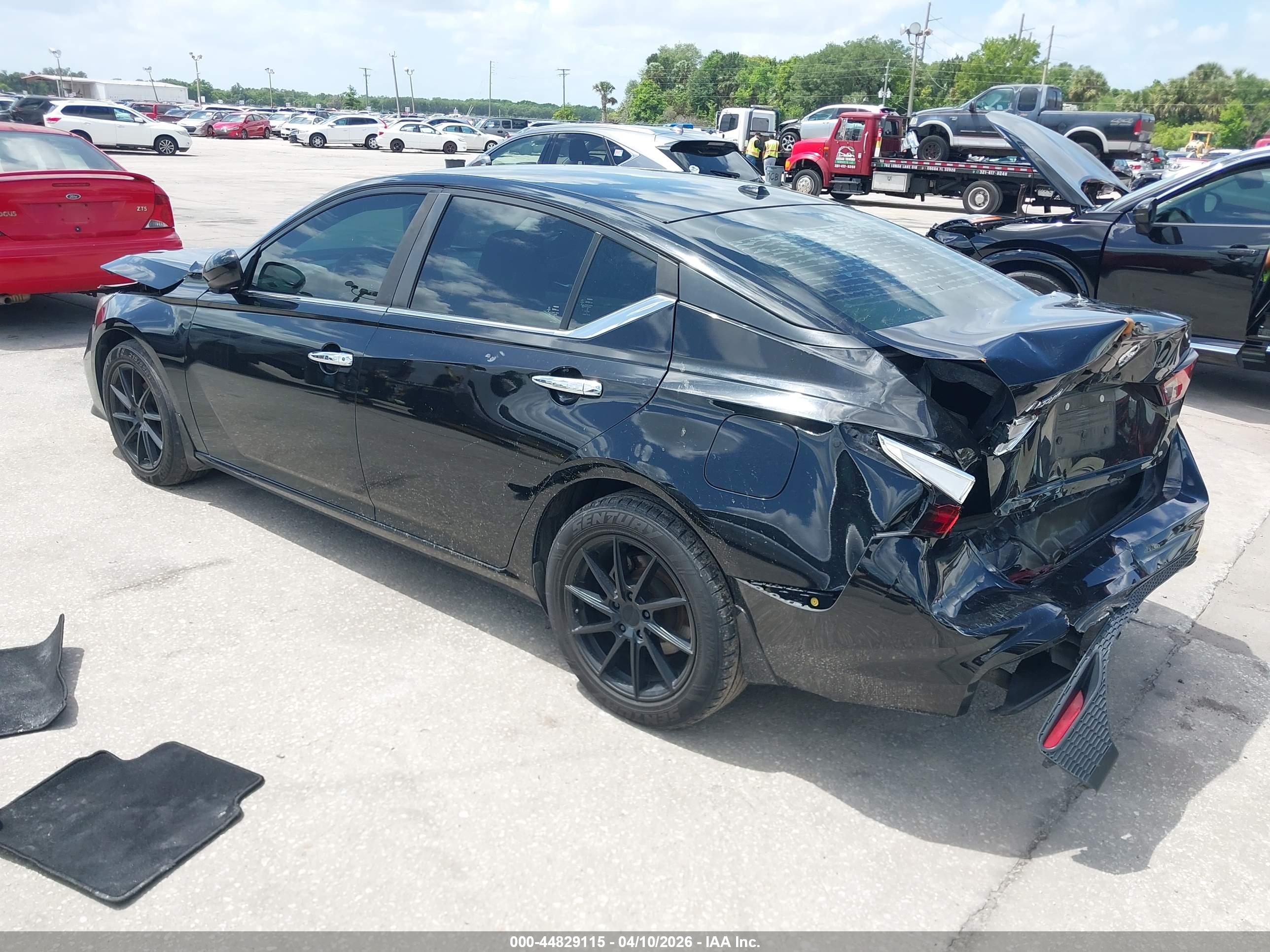 NISSAN ALTIMA image 3