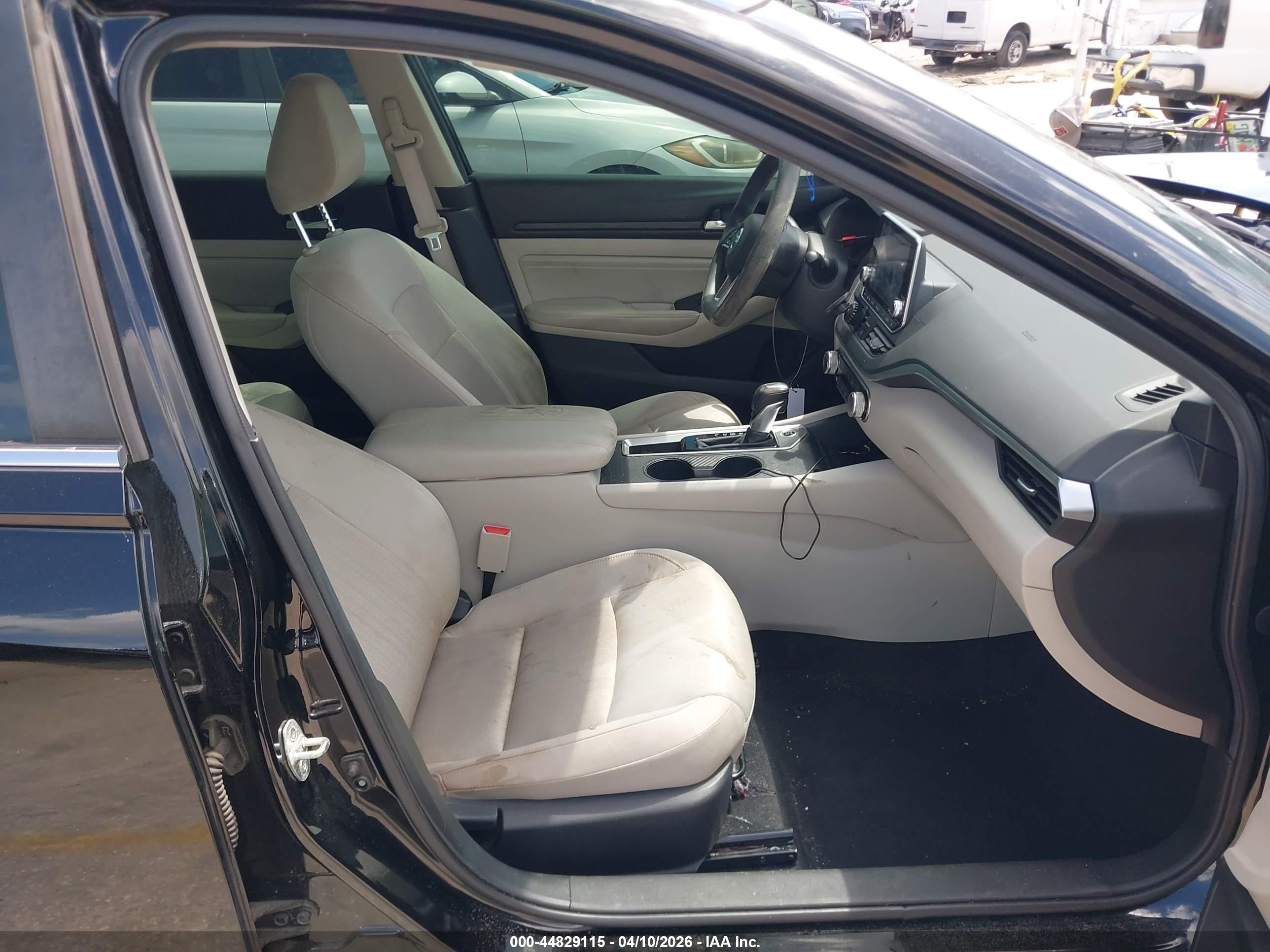 NISSAN ALTIMA image 5