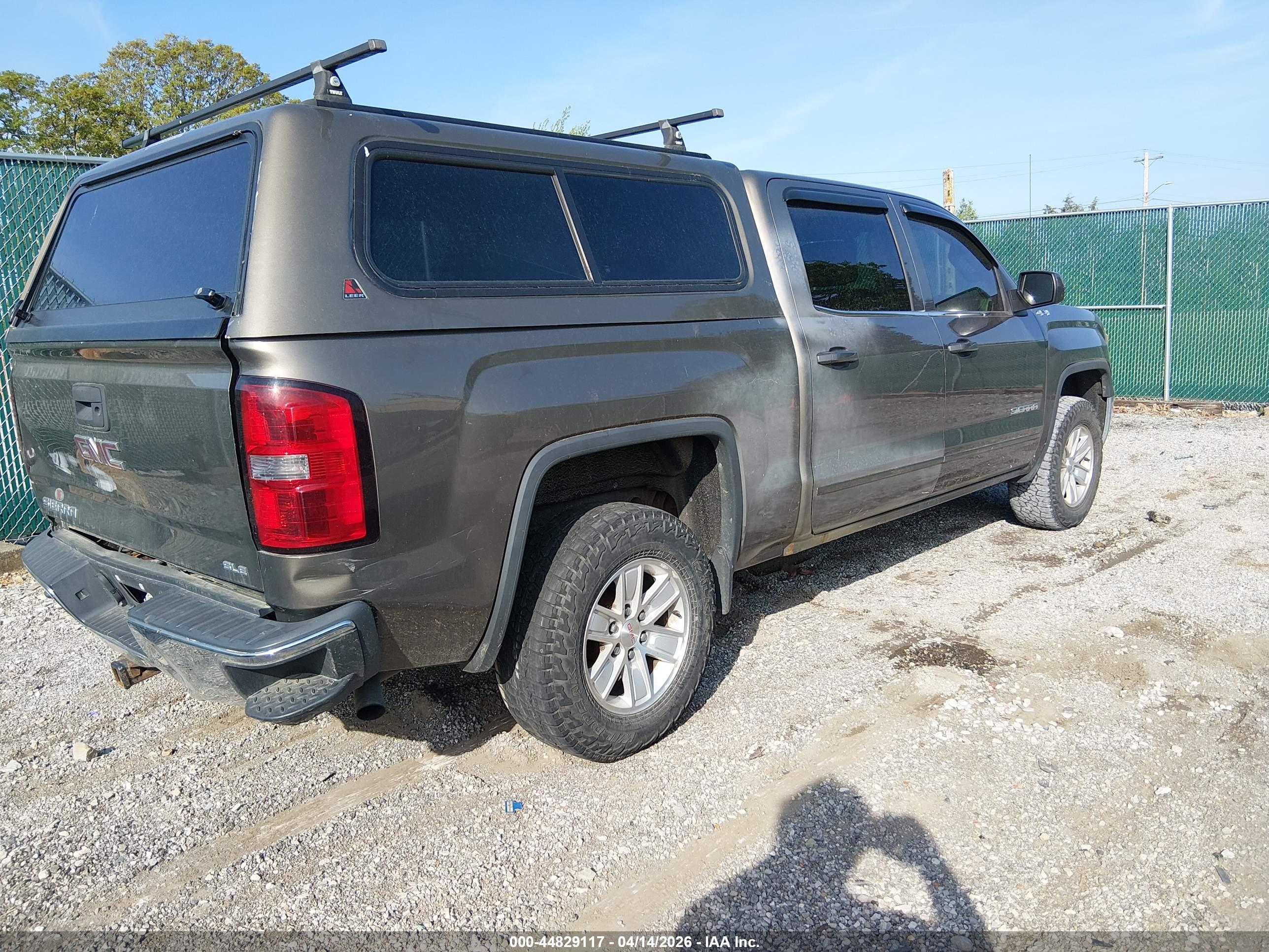 GMC SIERRA image 4