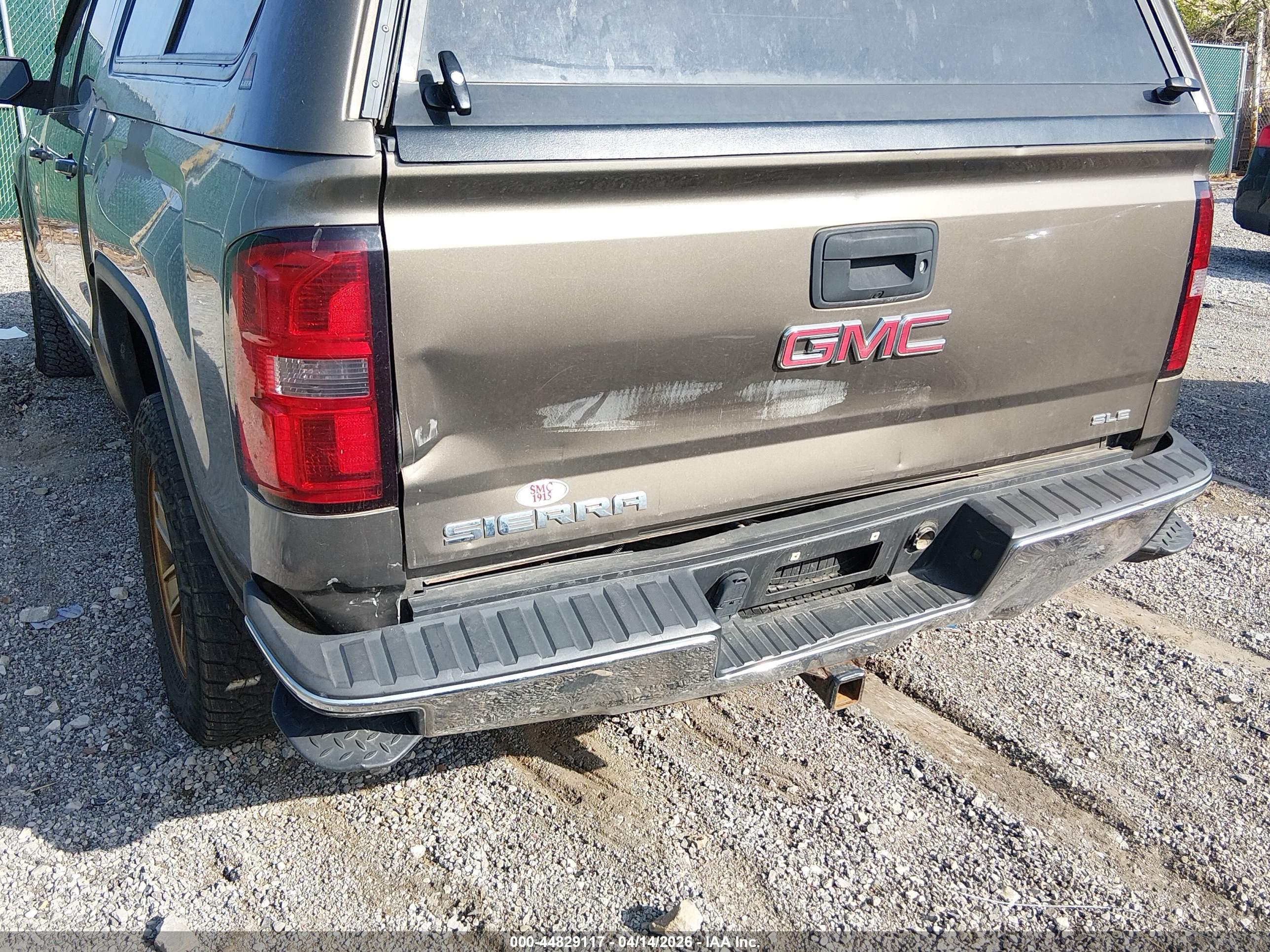GMC SIERRA image 6