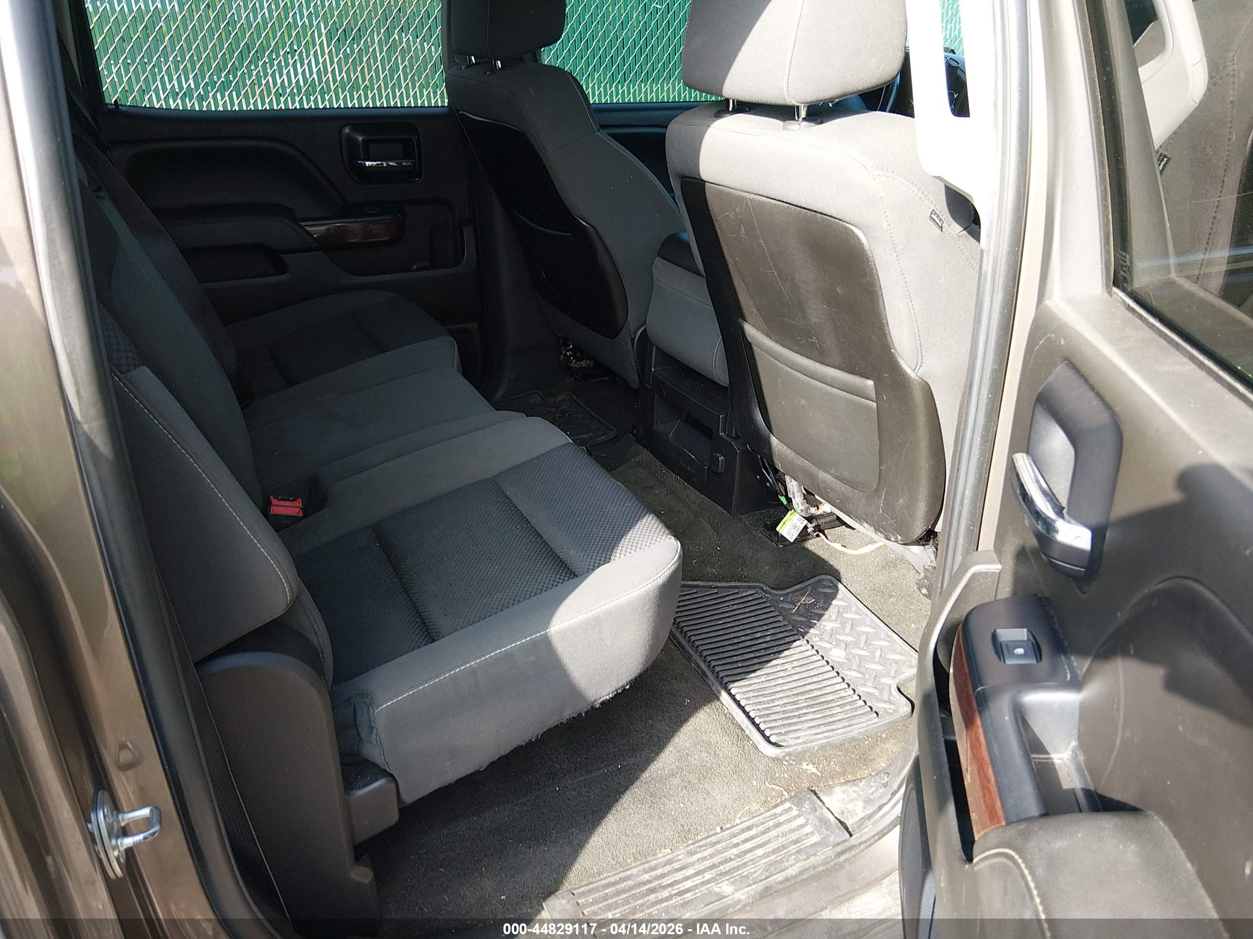 GMC SIERRA image 8