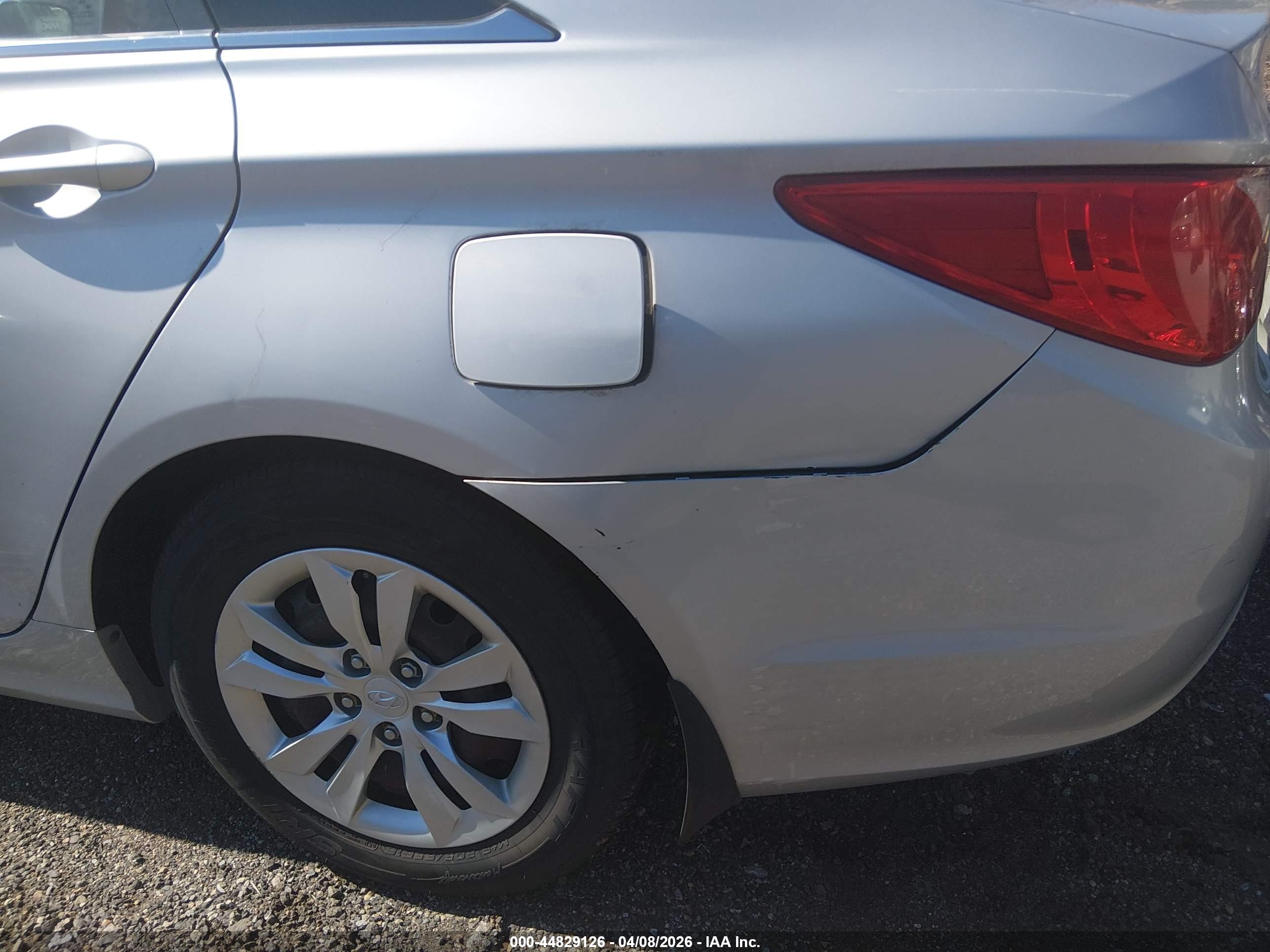 HYUNDAI SONATA image 6