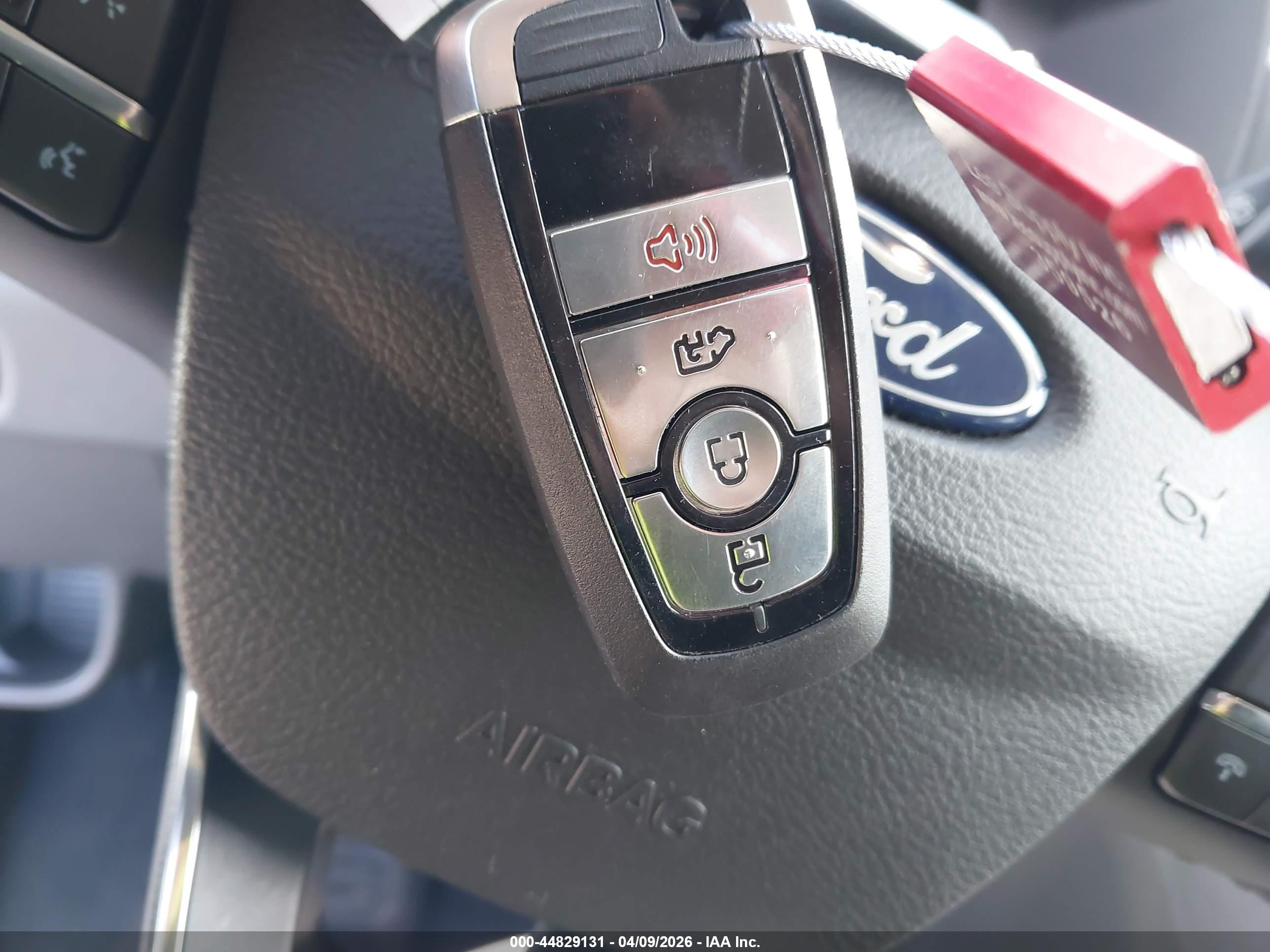 FORD TRANSIT-350 image 11