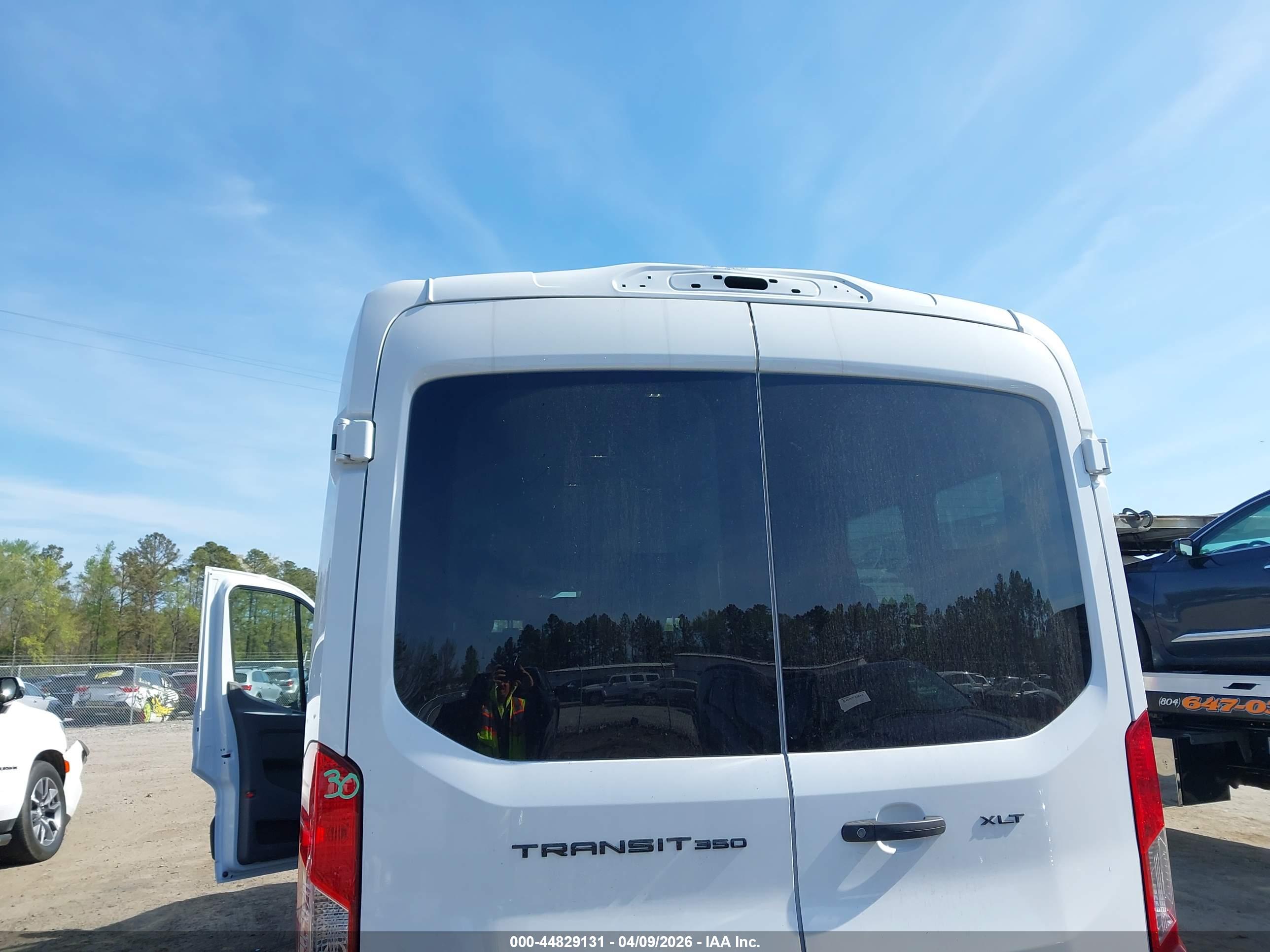 FORD TRANSIT-350 image 6