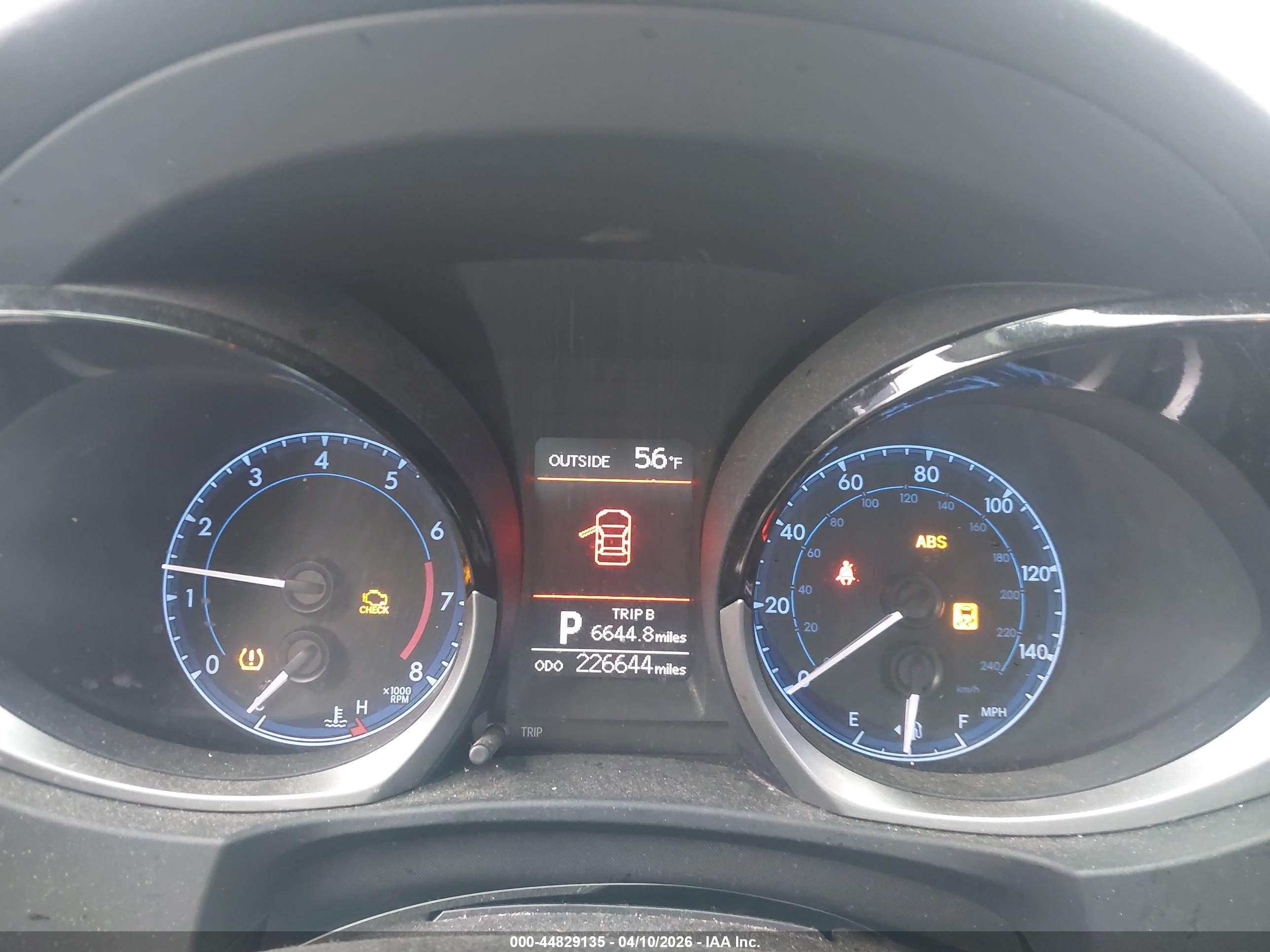 TOYOTA COROLLA image 7