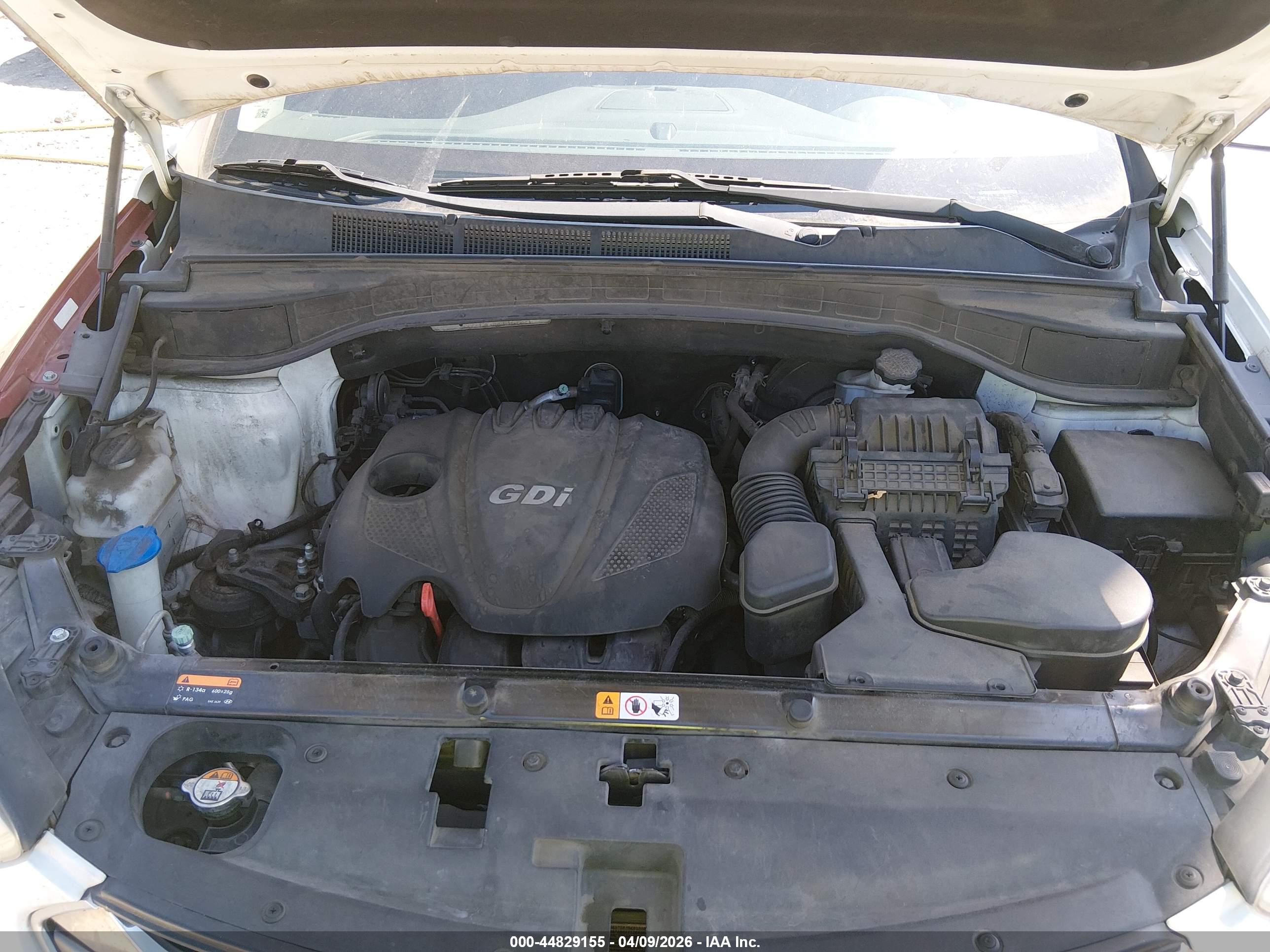 HYUNDAI SANTA image 10