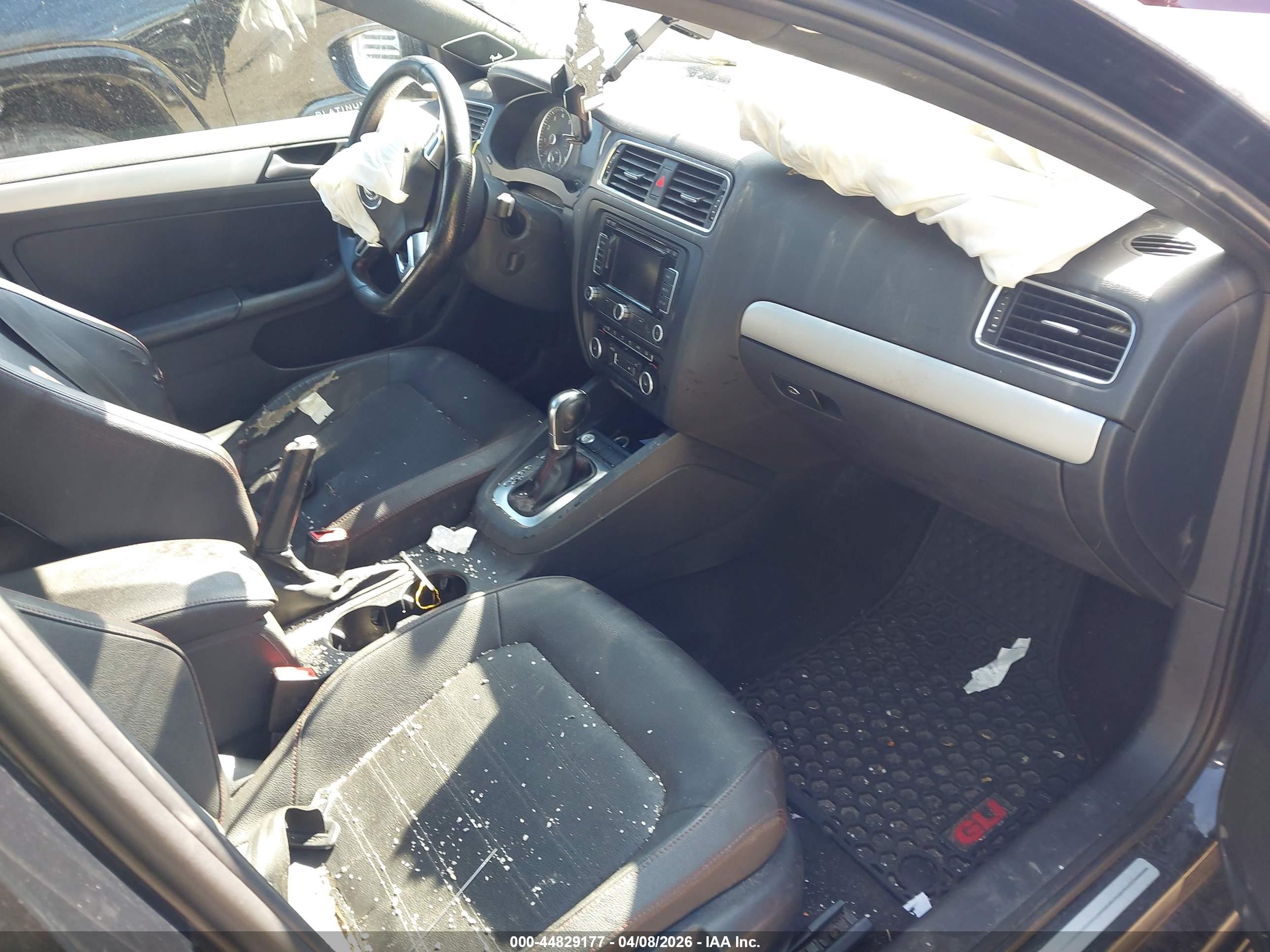 VOLKSWAGEN JETTA image 5