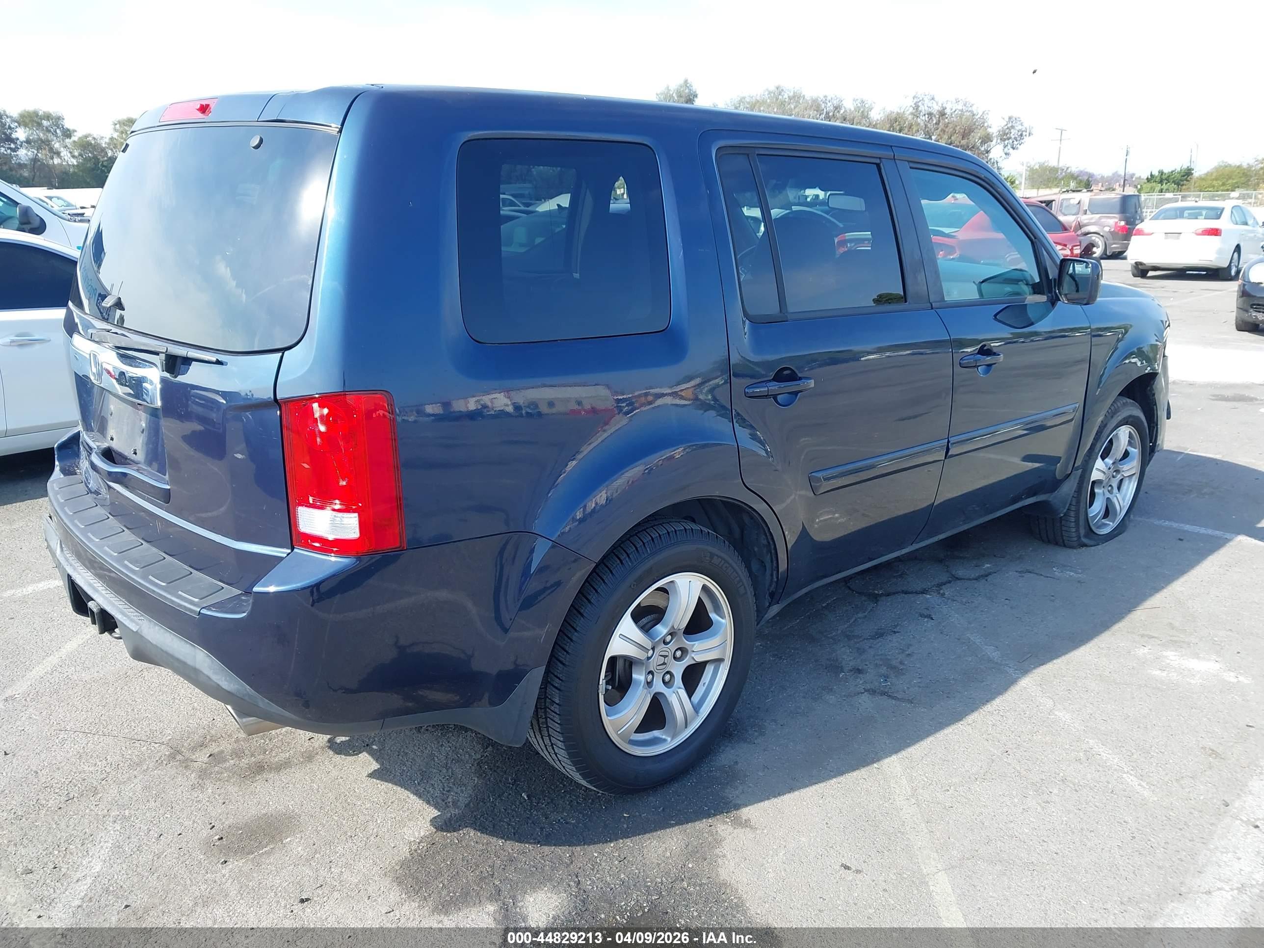 HONDA PILOT image 4