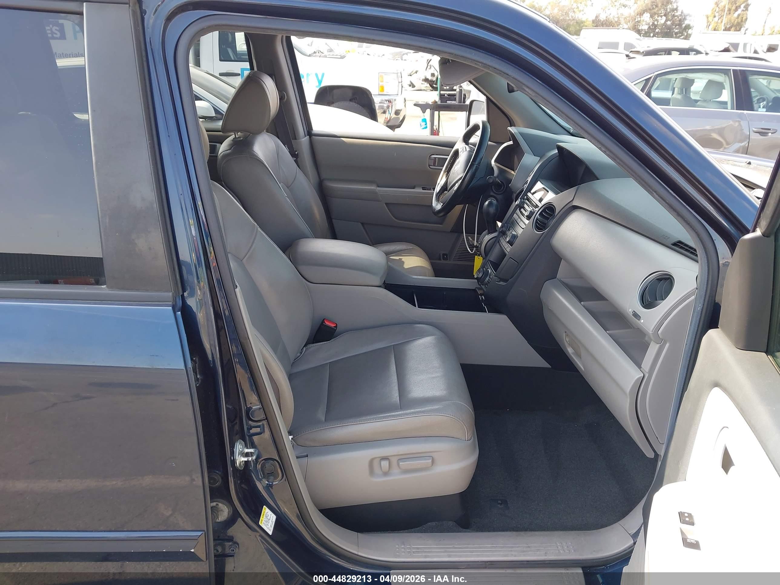 HONDA PILOT image 5