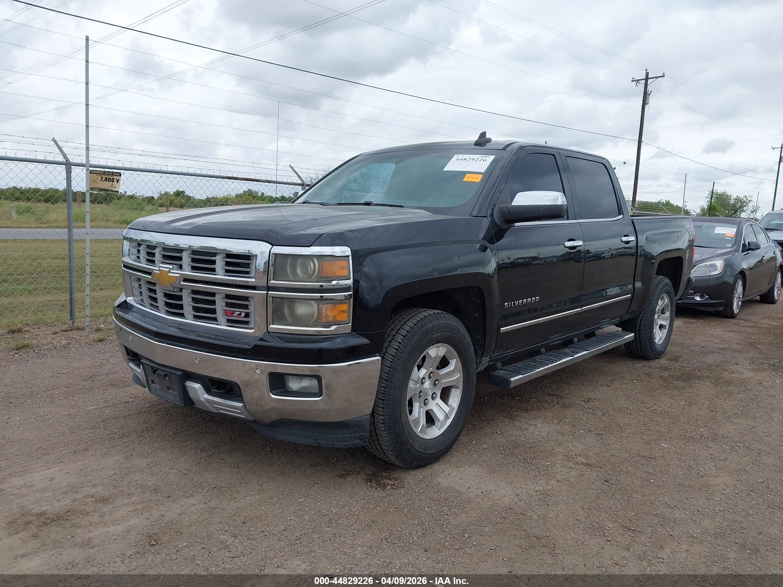 CHEVROLET SILVERADO image 2