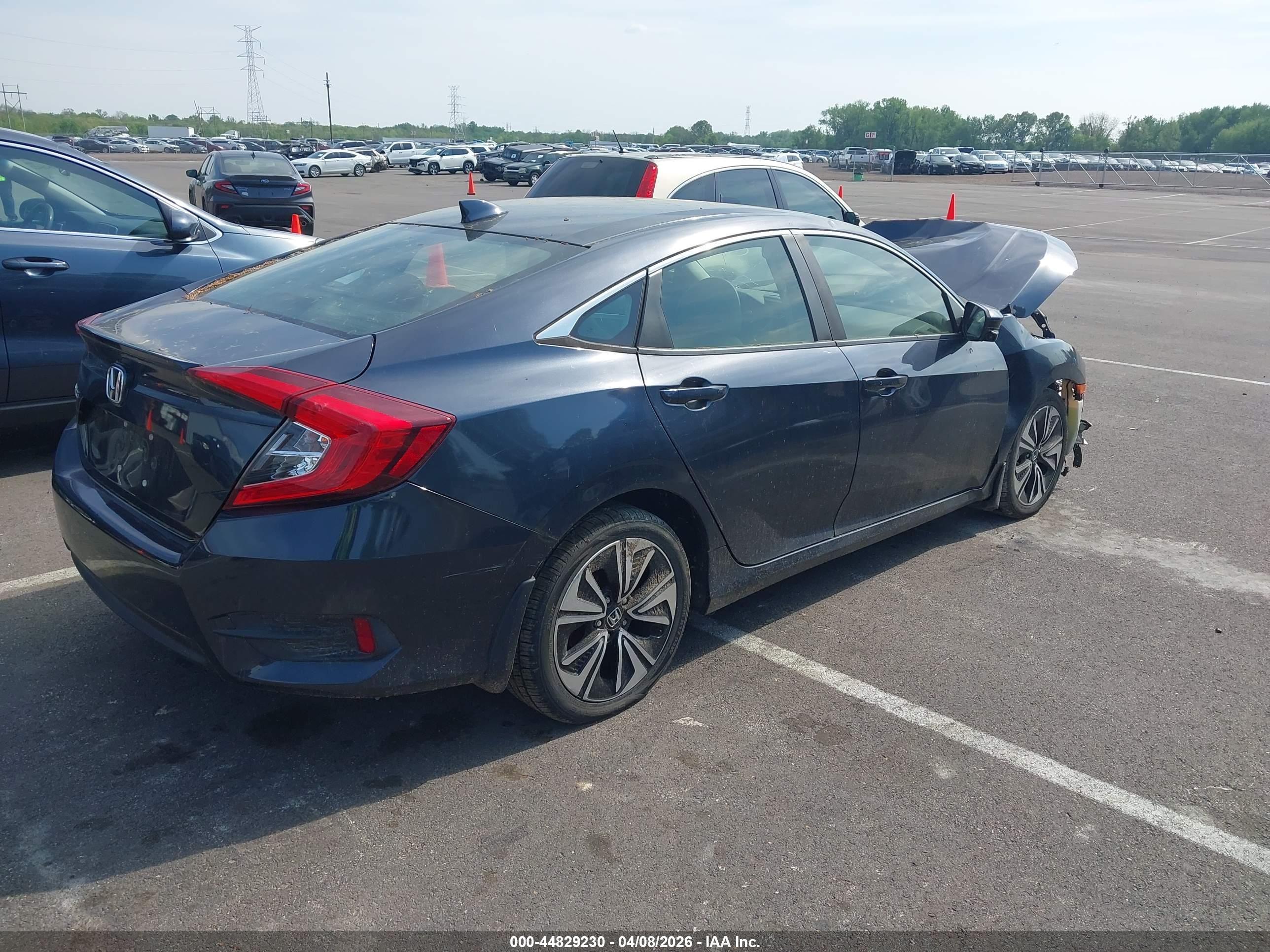 HONDA CIVIC image 4
