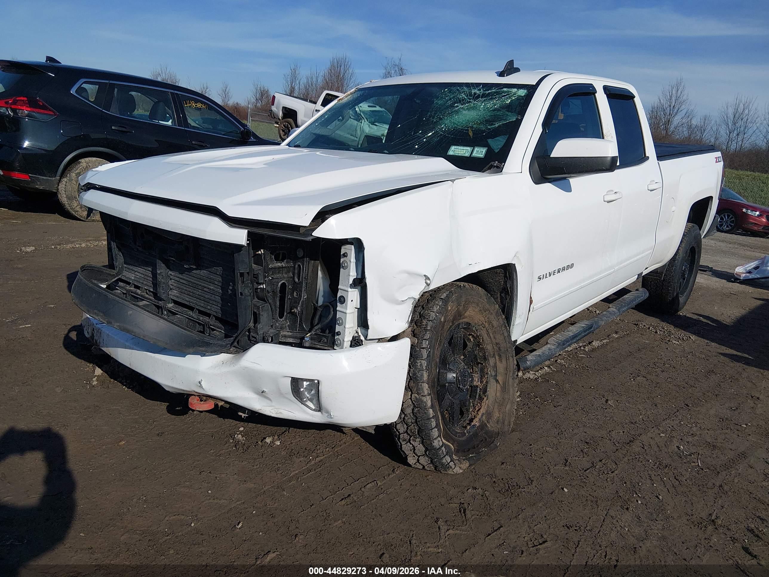 CHEVROLET SILVERADO image 2