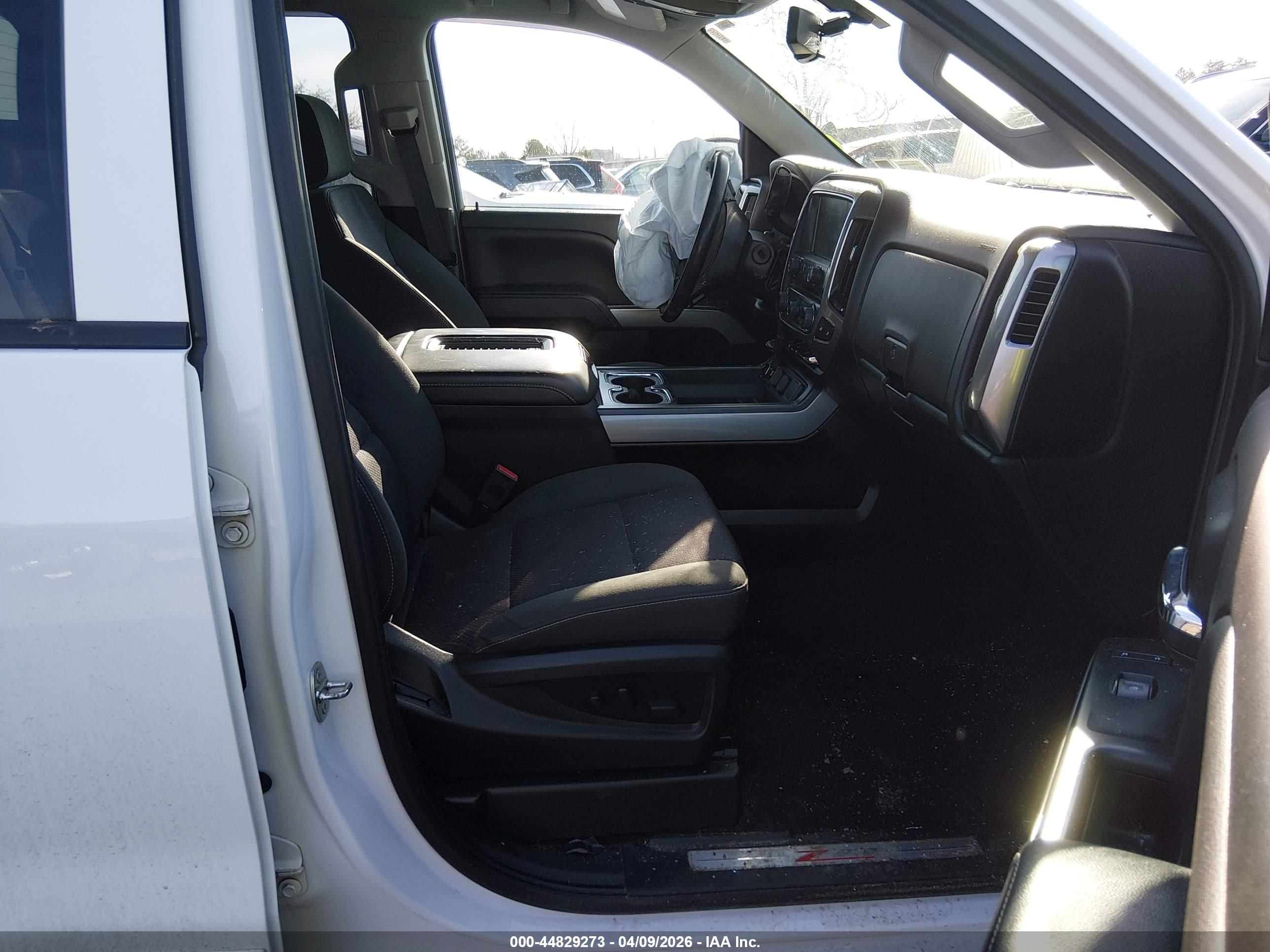 CHEVROLET SILVERADO image 5