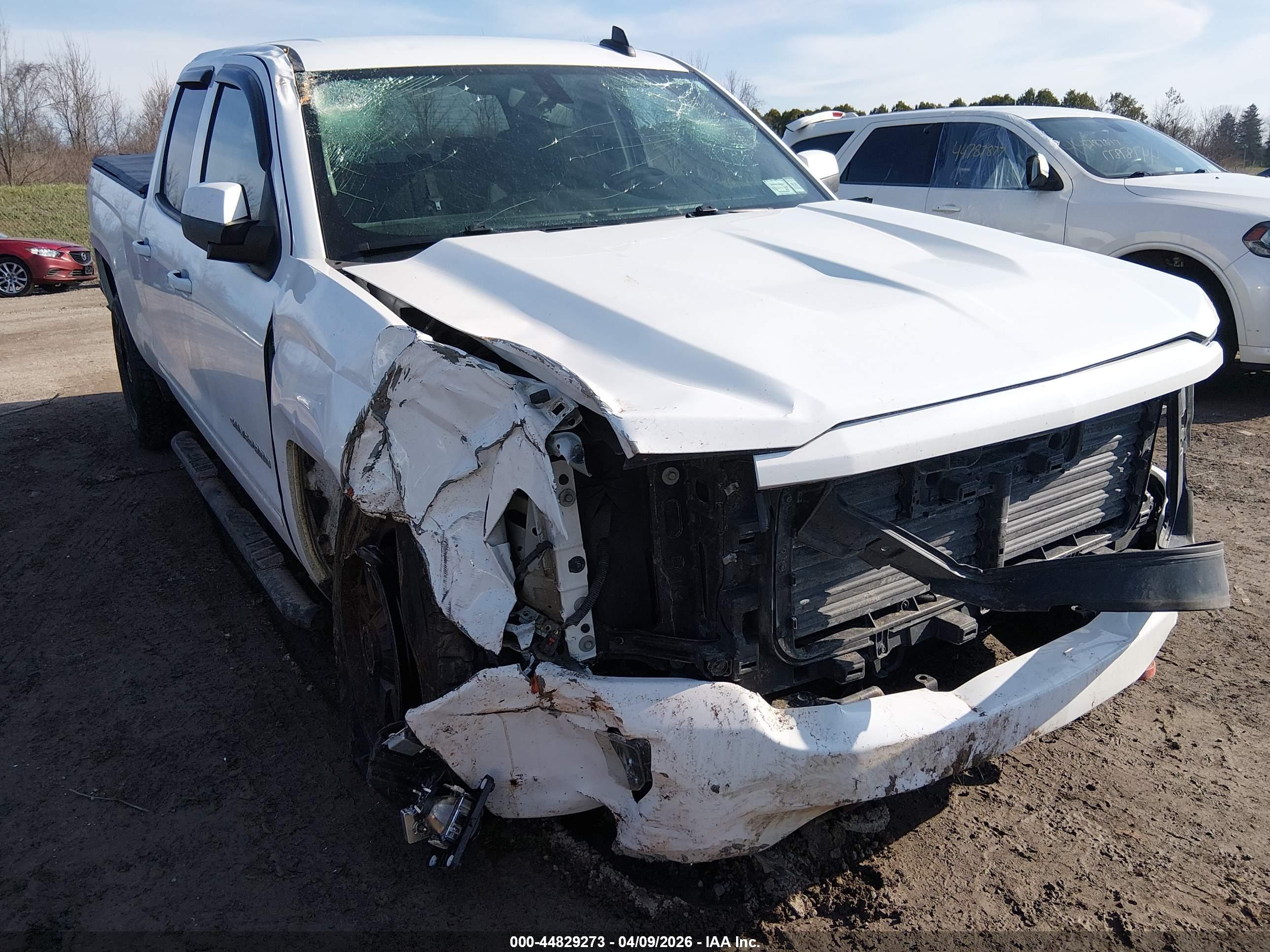 CHEVROLET SILVERADO image 6