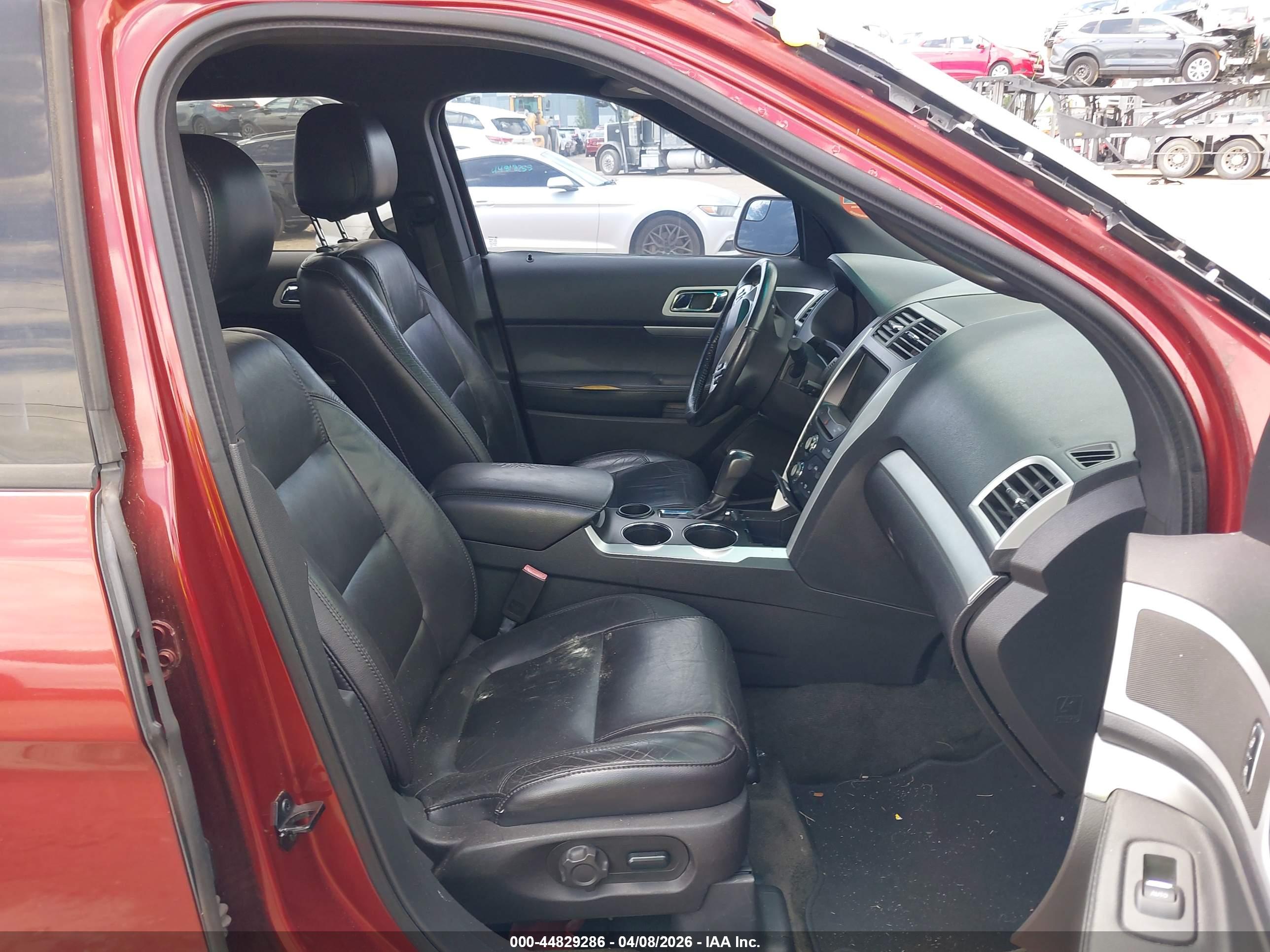 FORD EXPLORER image 5