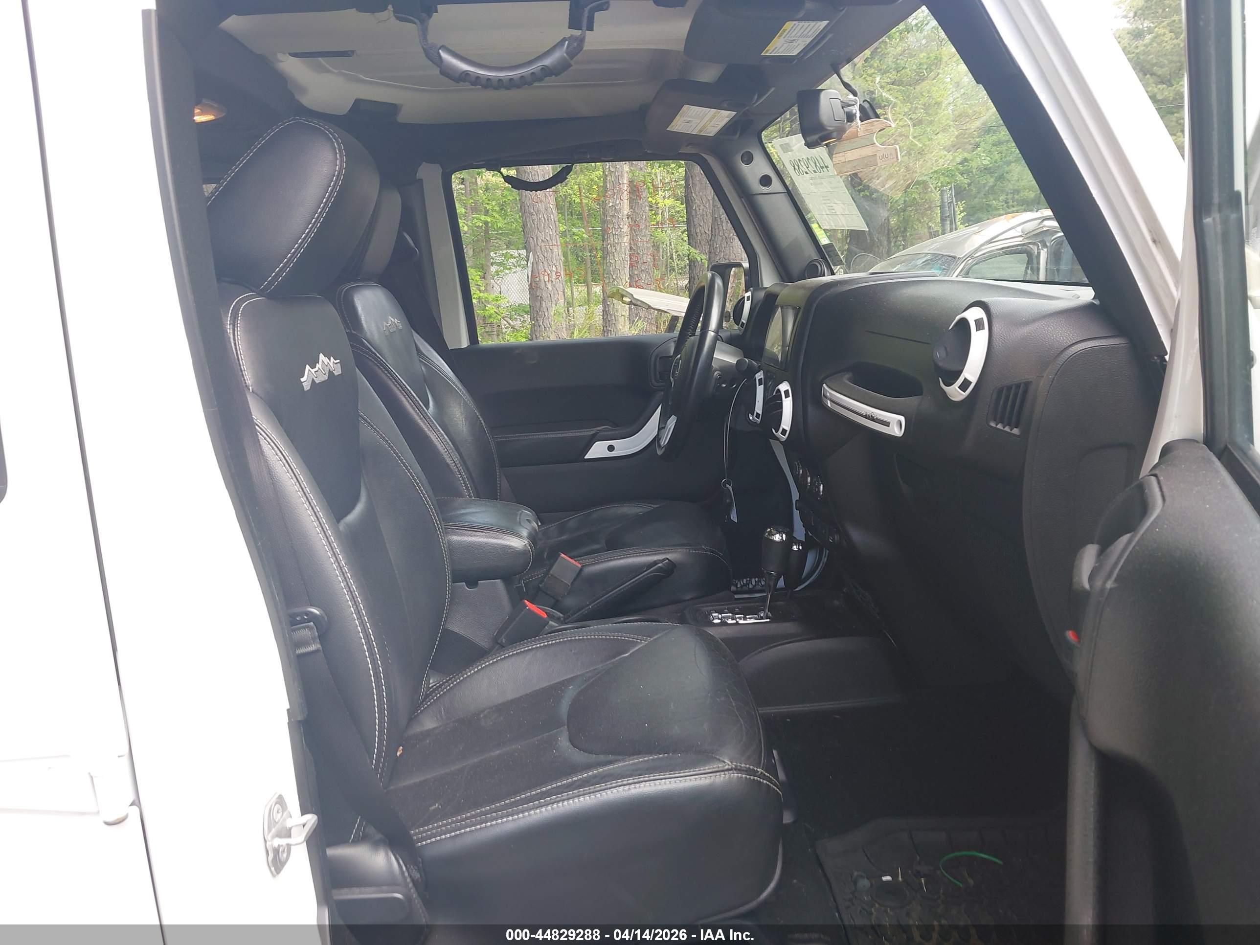 JEEP WRANGLER image 5