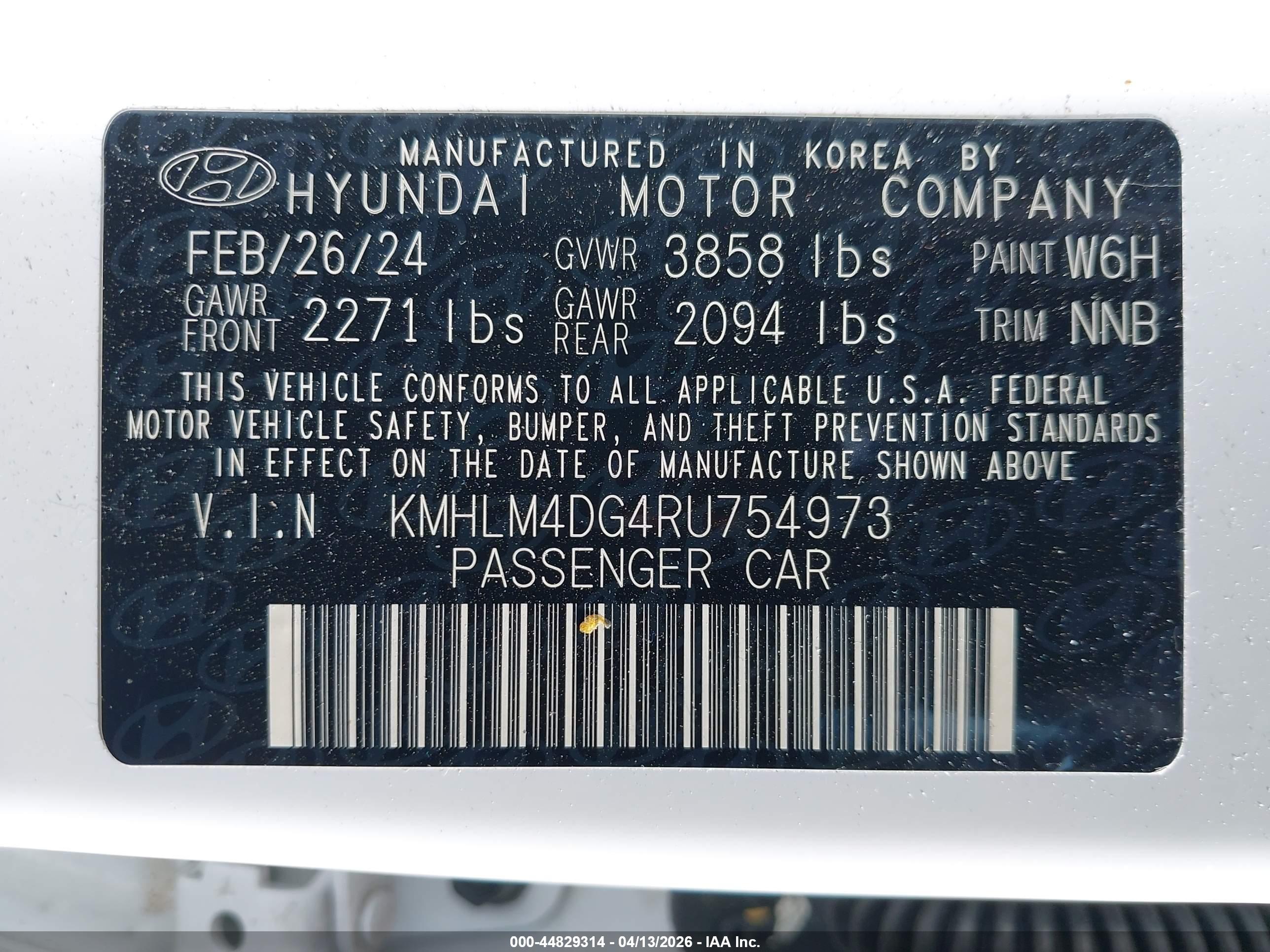 HYUNDAI ELANTRA image 9