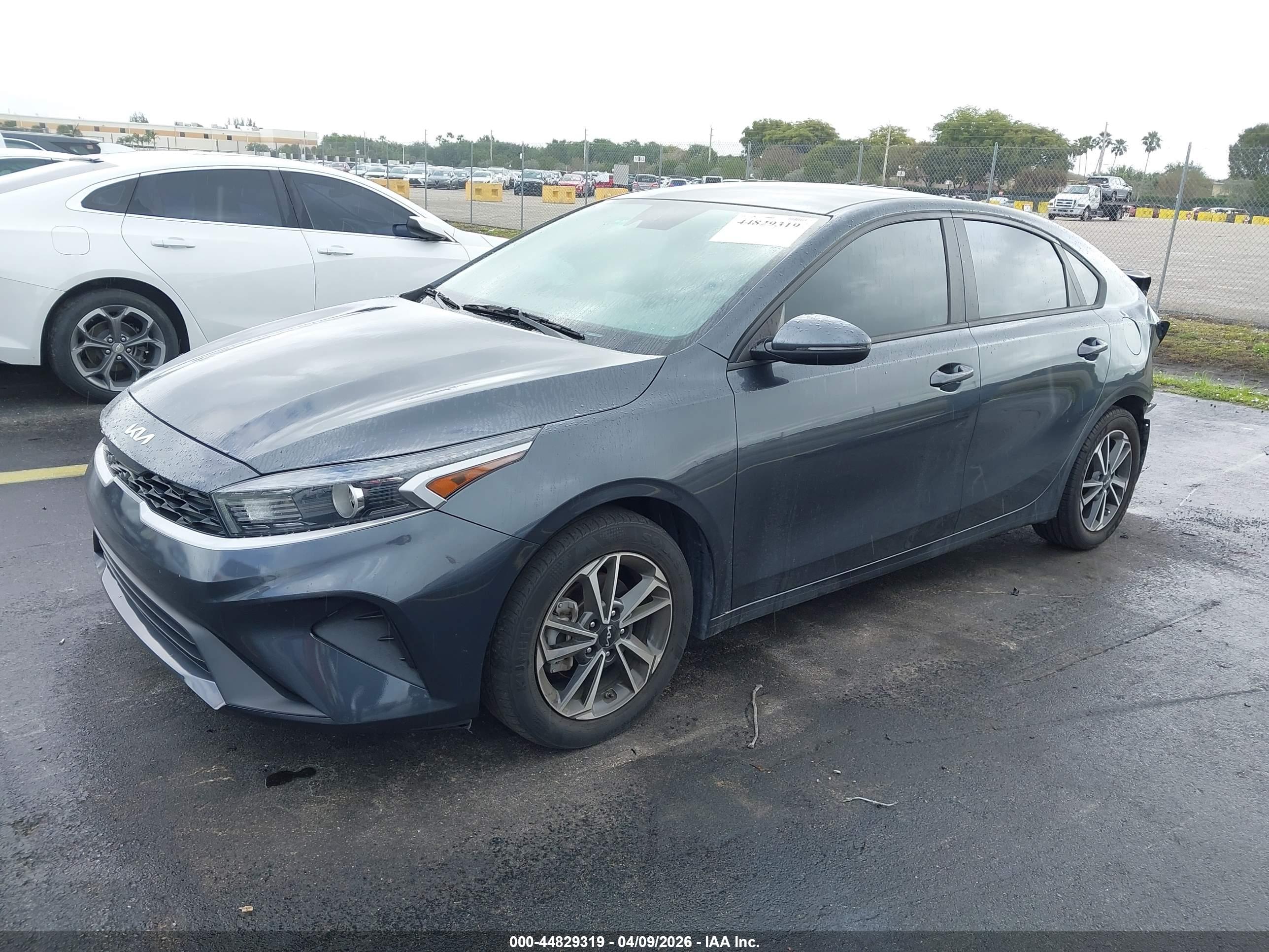 KIA FORTE image 2
