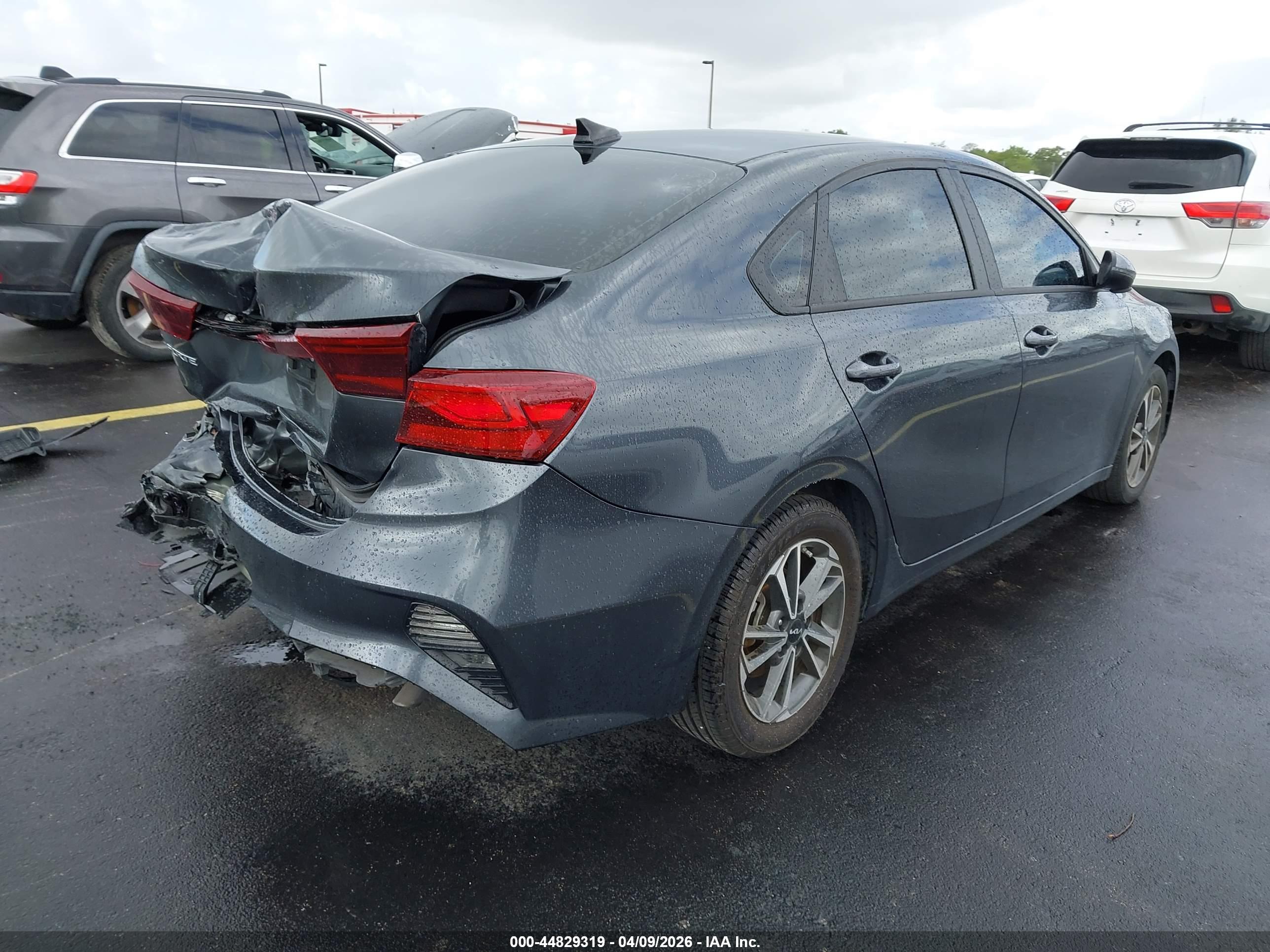 KIA FORTE image 4