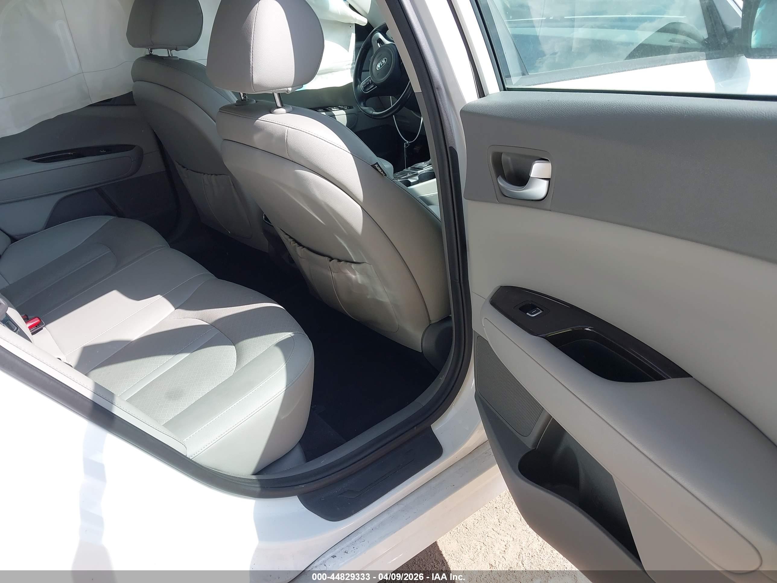 KIA OPTIMA image 8