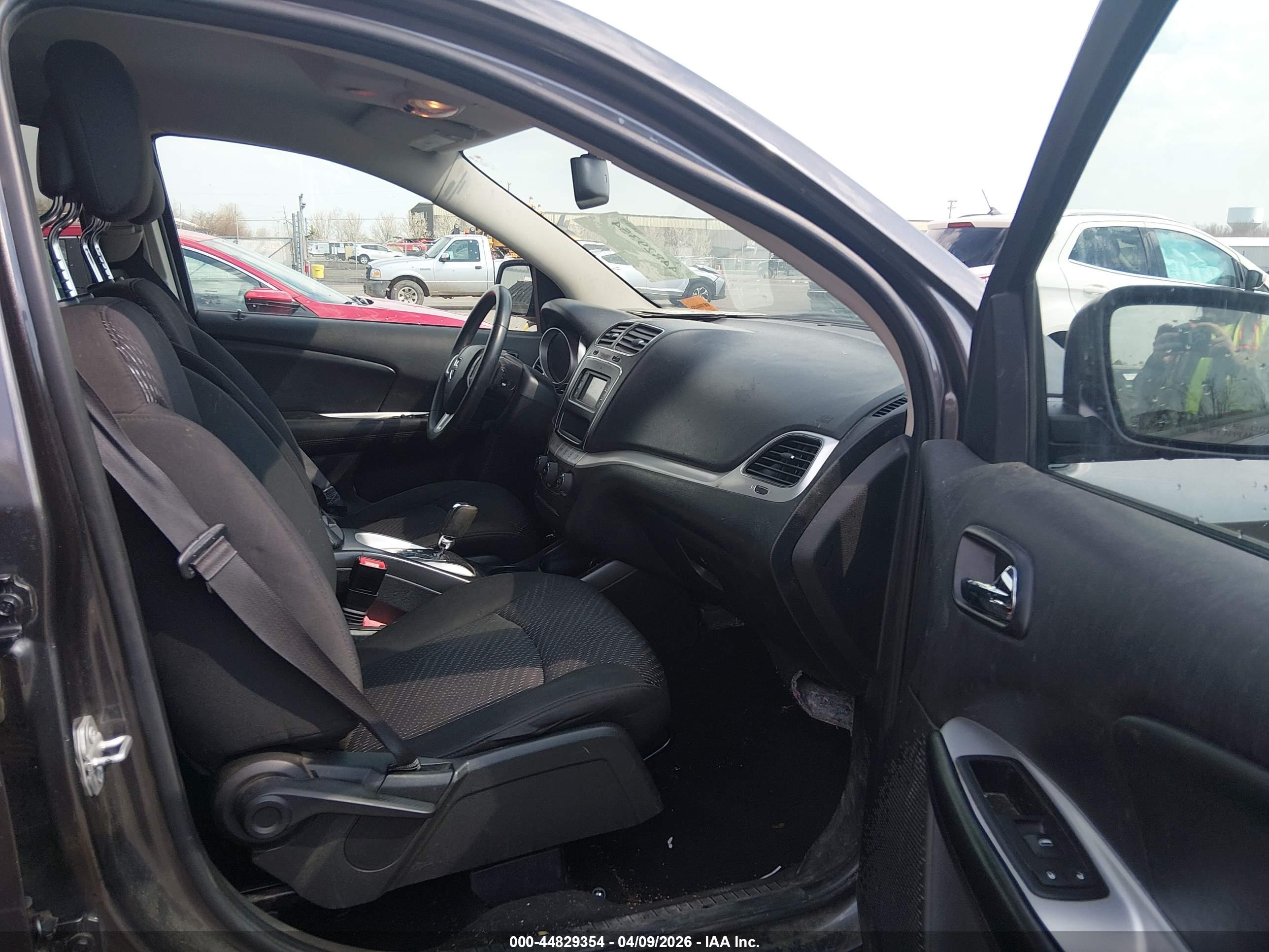 DODGE JOURNEY image 5