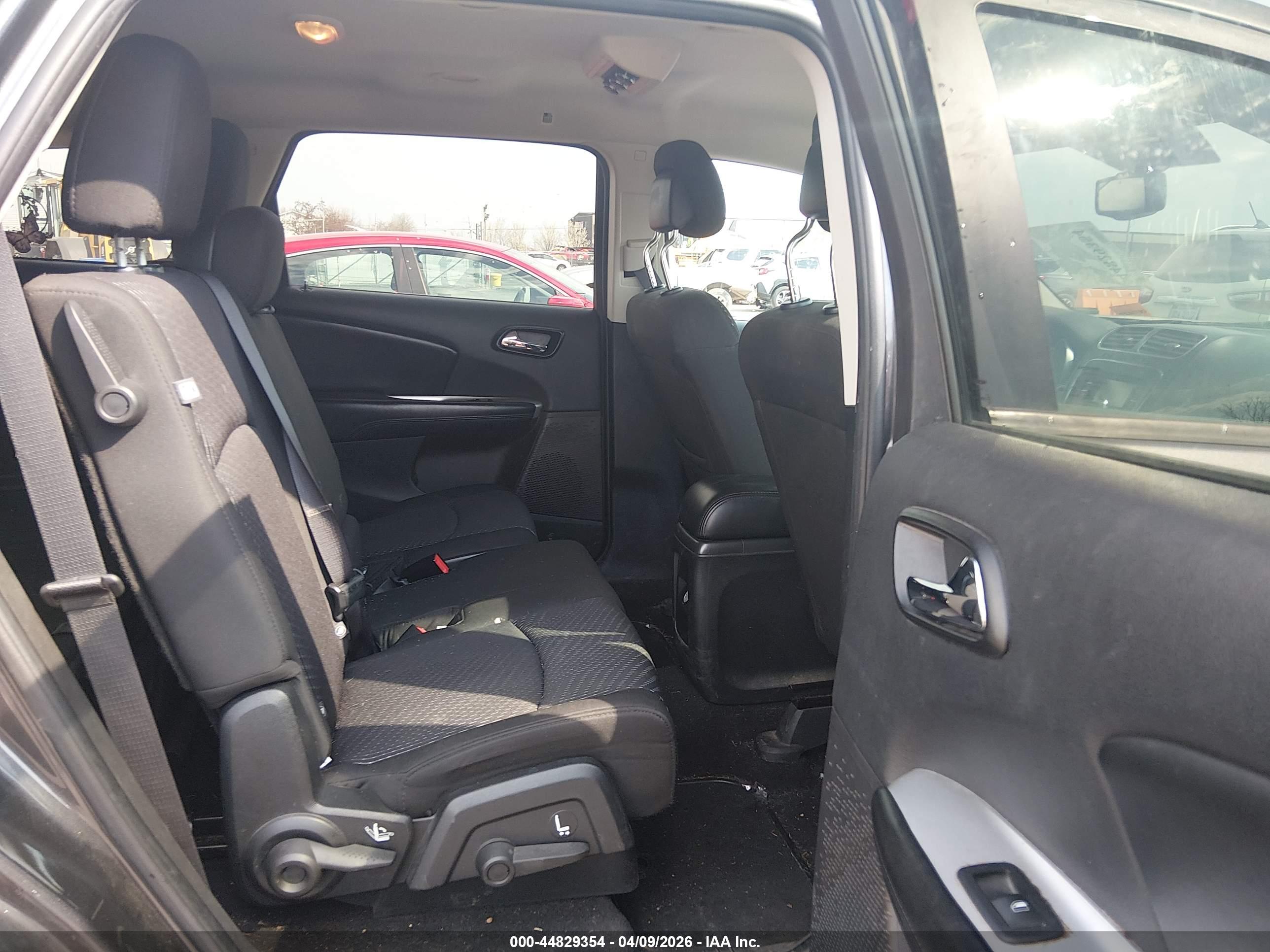 DODGE JOURNEY image 8