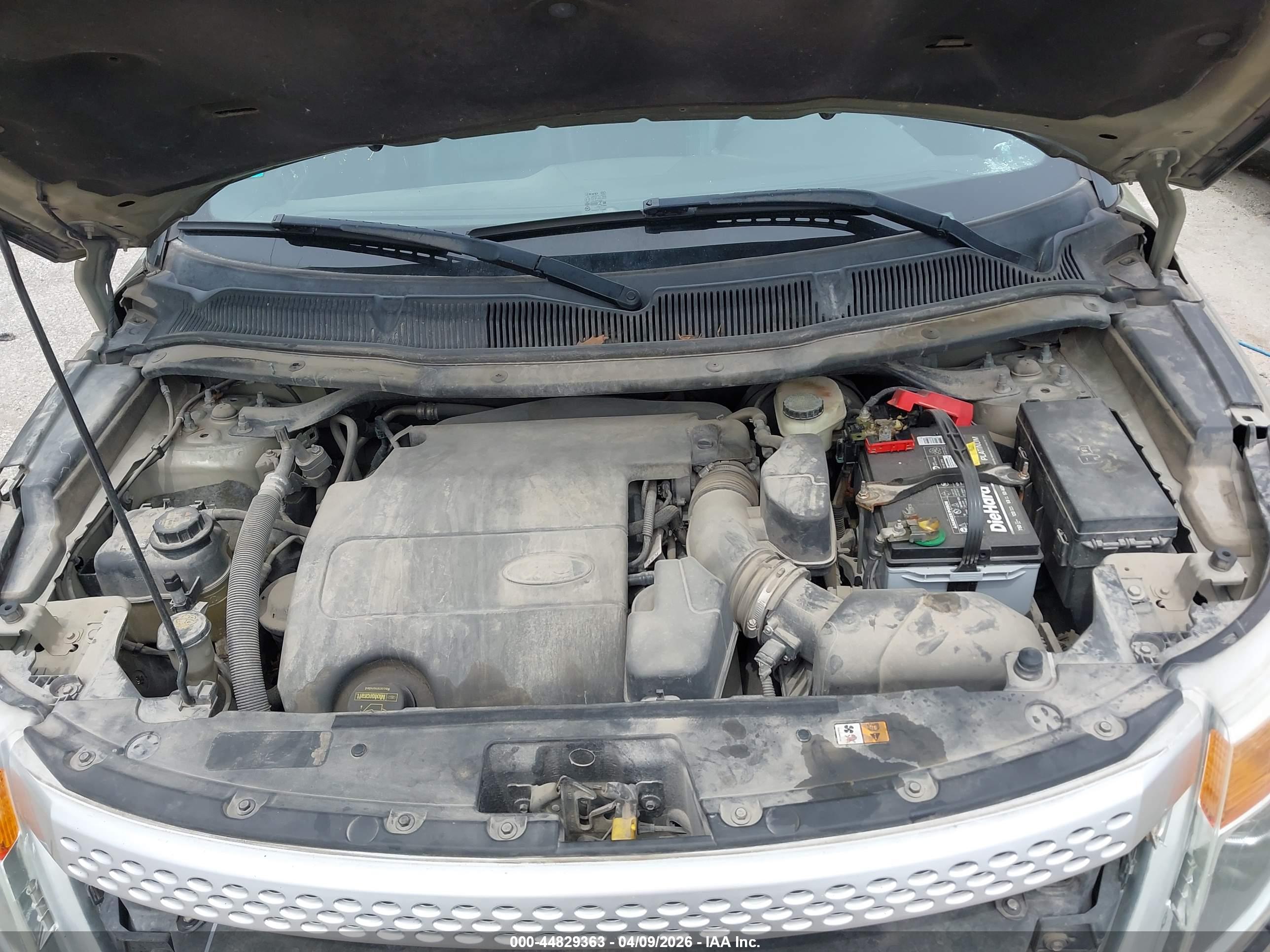 FORD EXPLORER image 10