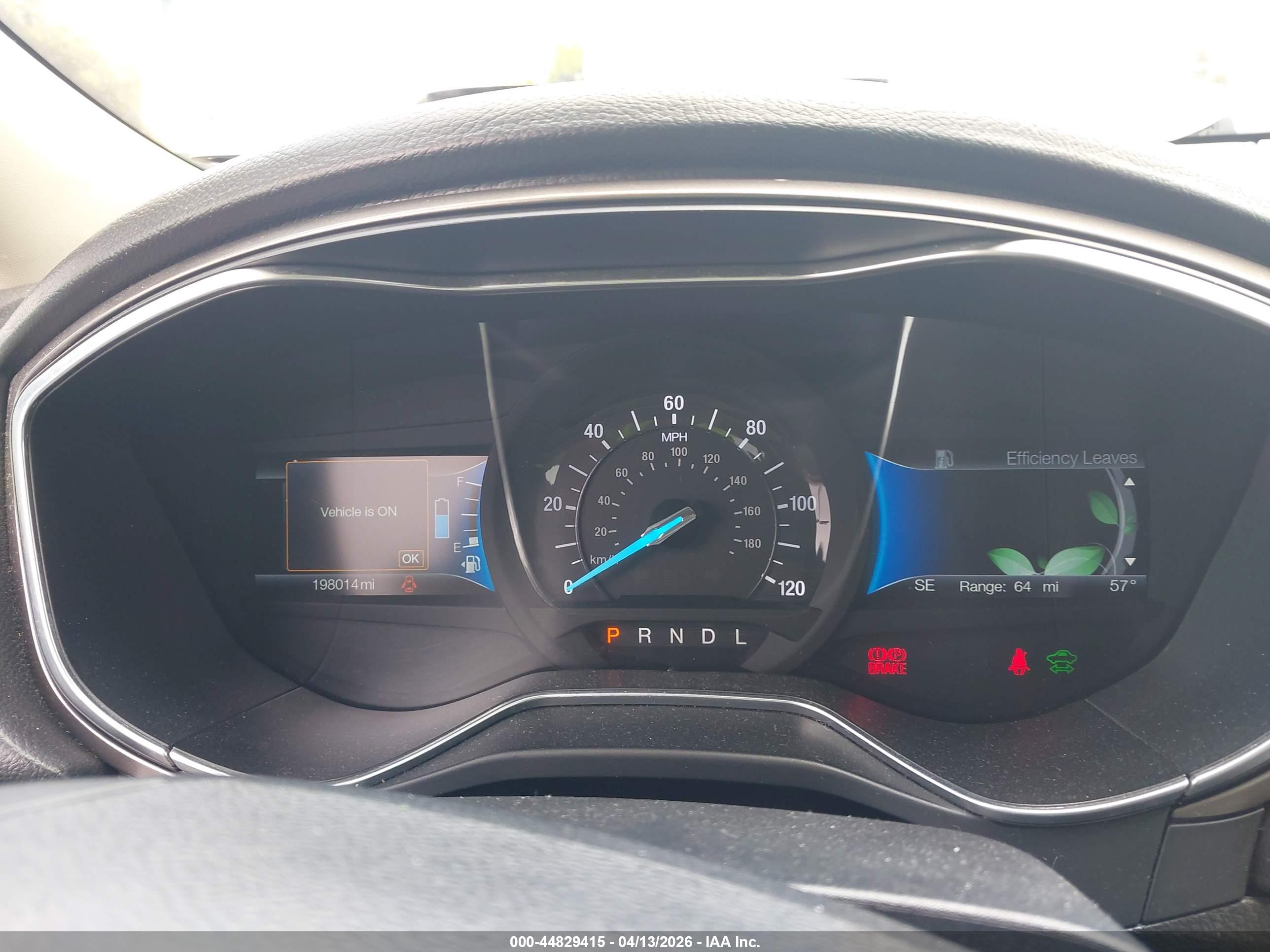 FORD FUSION image 7
