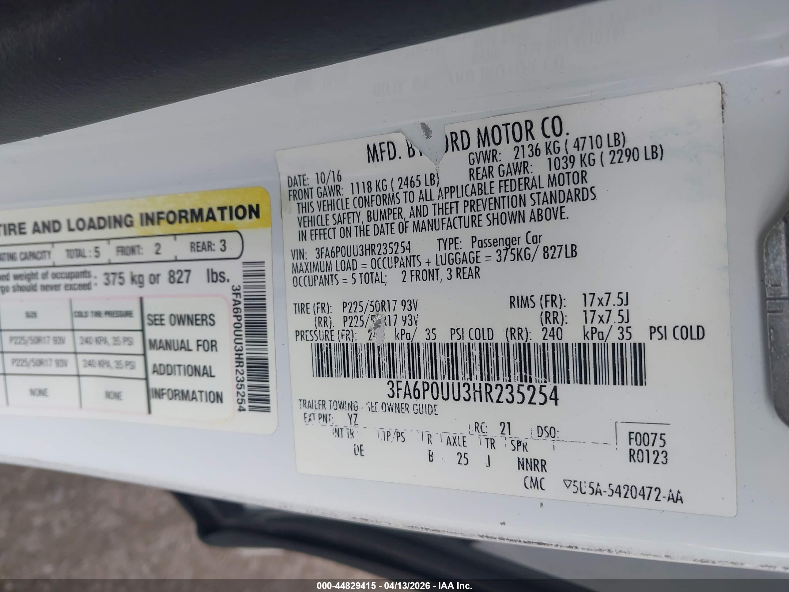 FORD FUSION image 9
