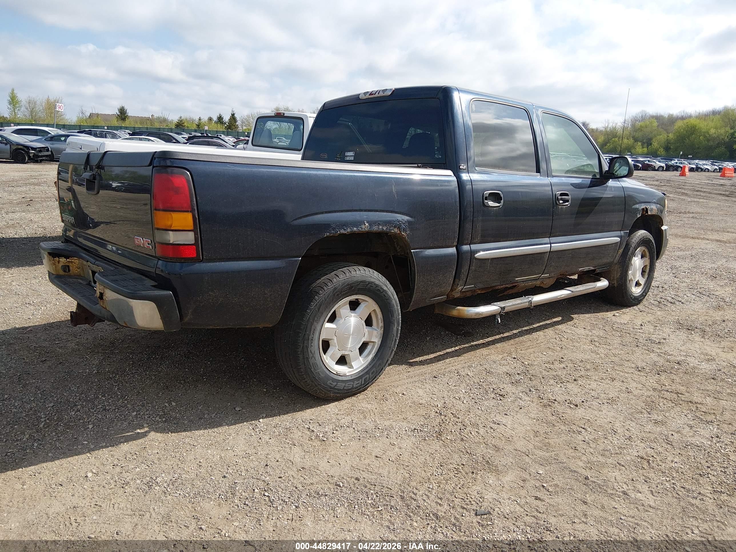 GMC SIERRA image 4