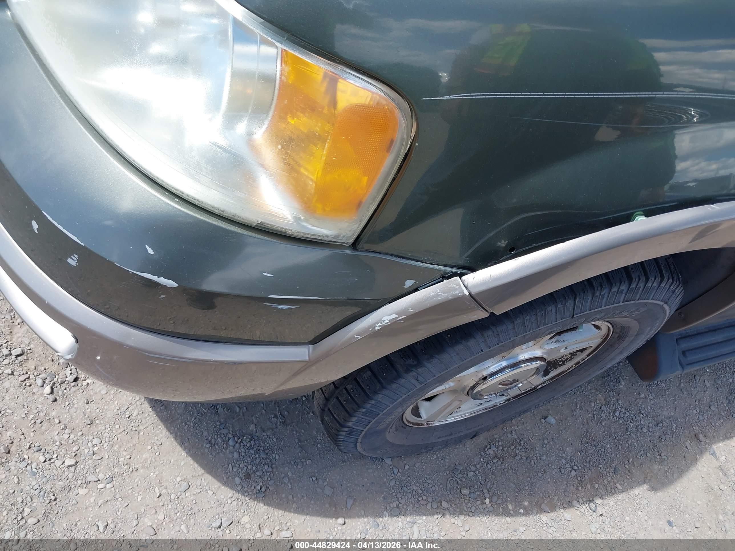 FORD EXPEDITION image 6