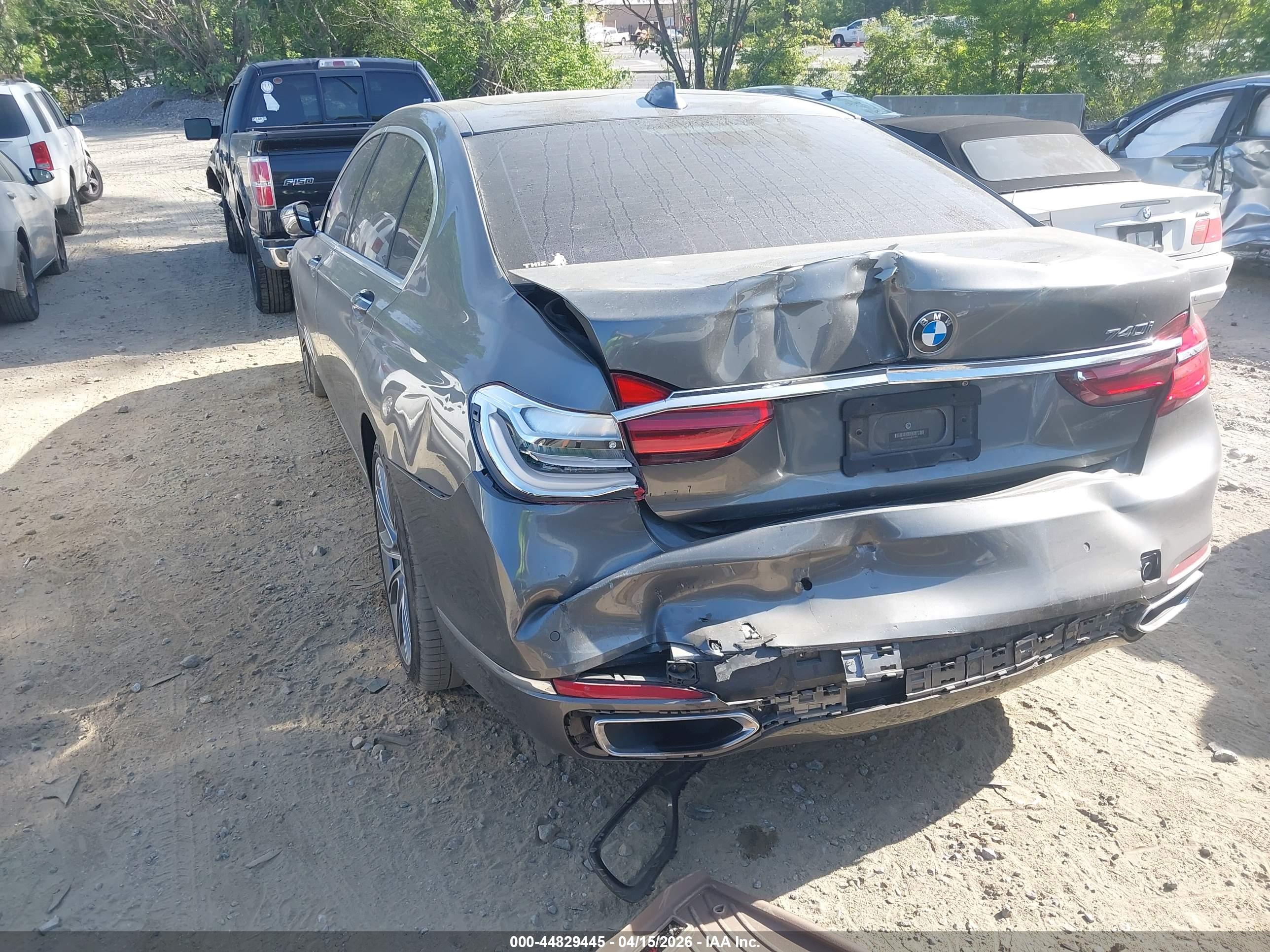 BMW 740I image 3