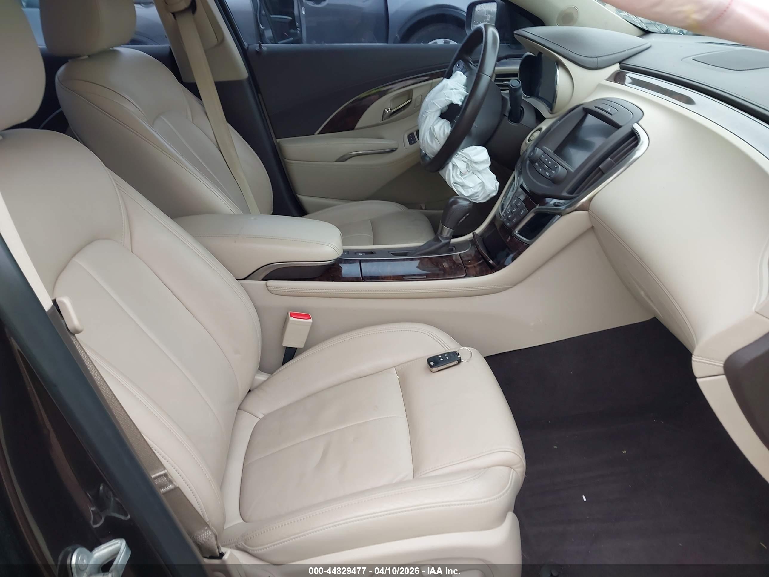 BUICK LACROSSE image 5