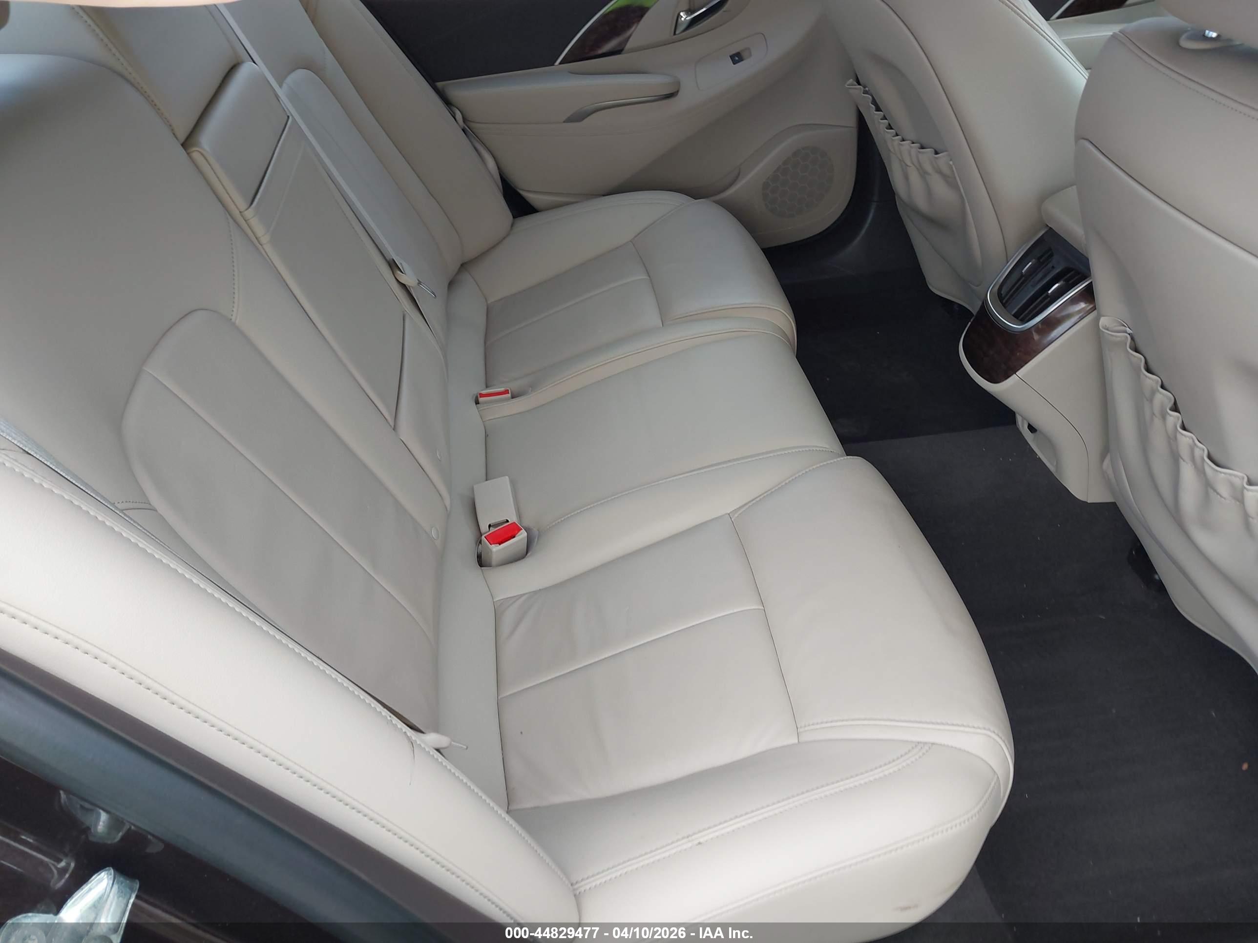 BUICK LACROSSE image 8