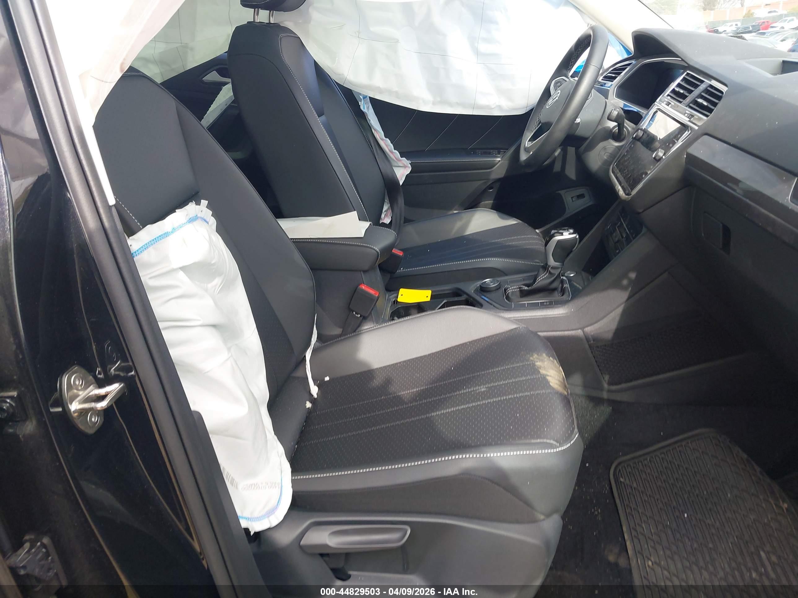 VOLKSWAGEN TIGUAN image 5