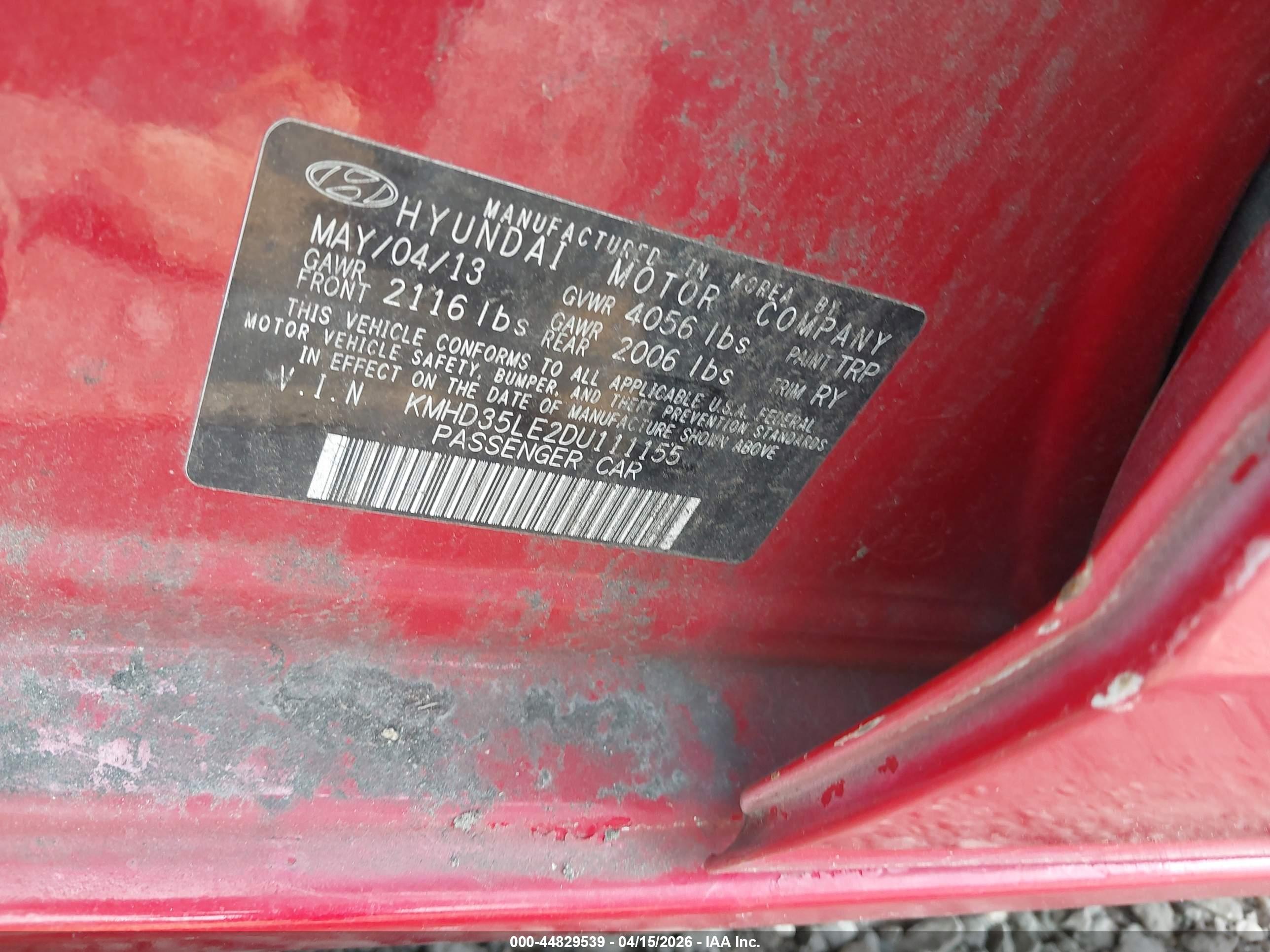 HYUNDAI ELANTRA image 9