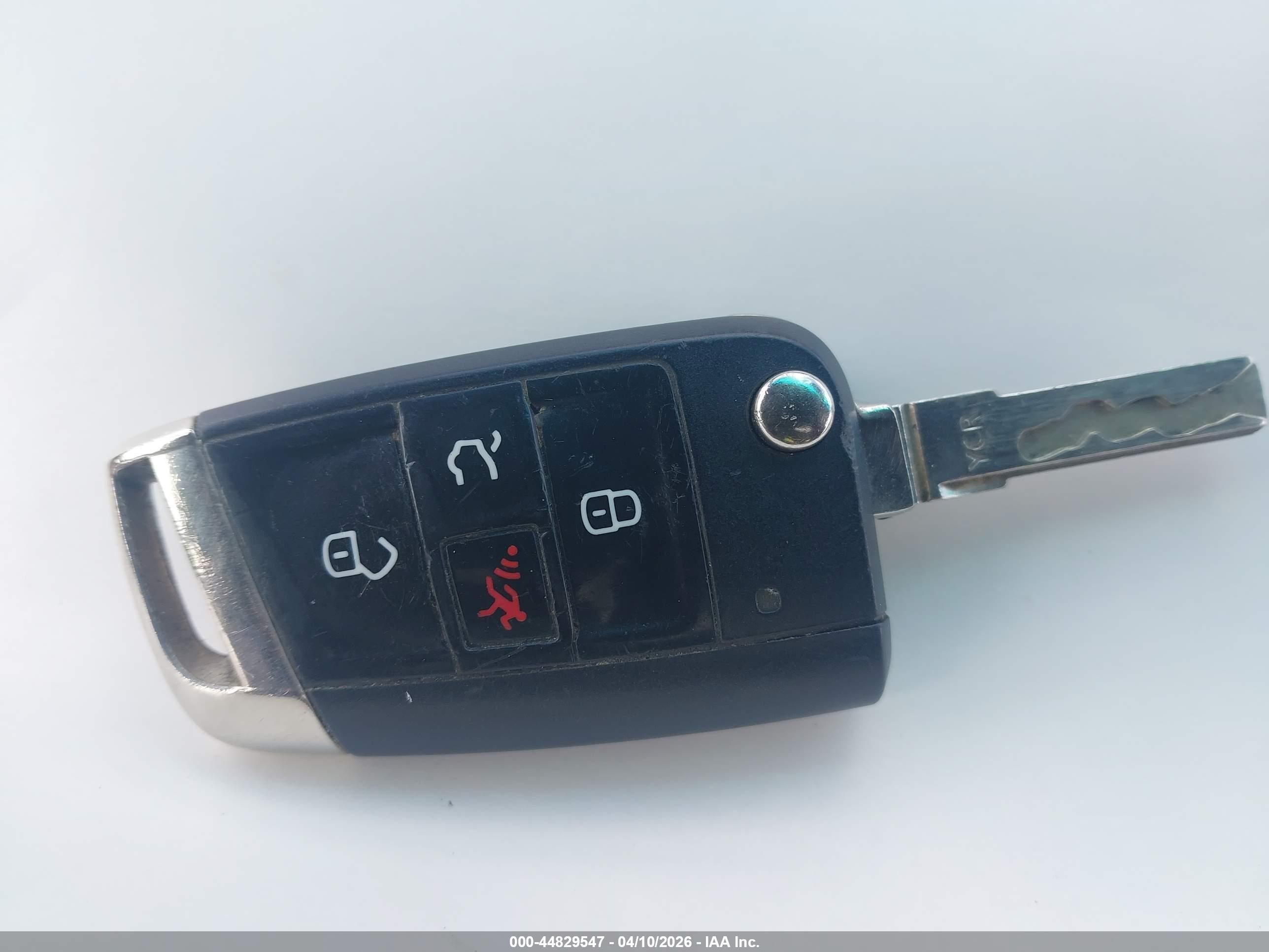 VOLKSWAGEN GOLF image 11