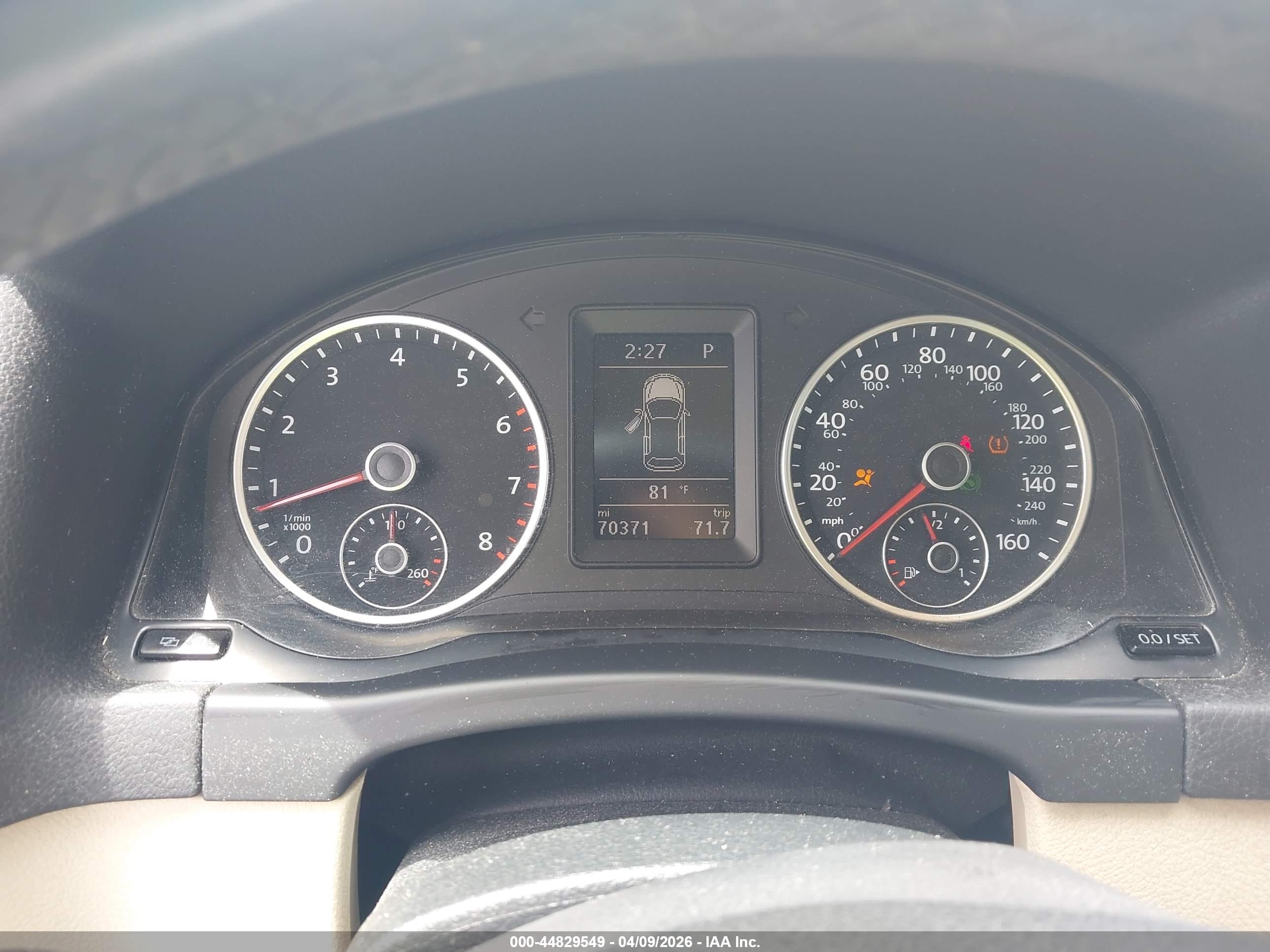VOLKSWAGEN TIGUAN image 7