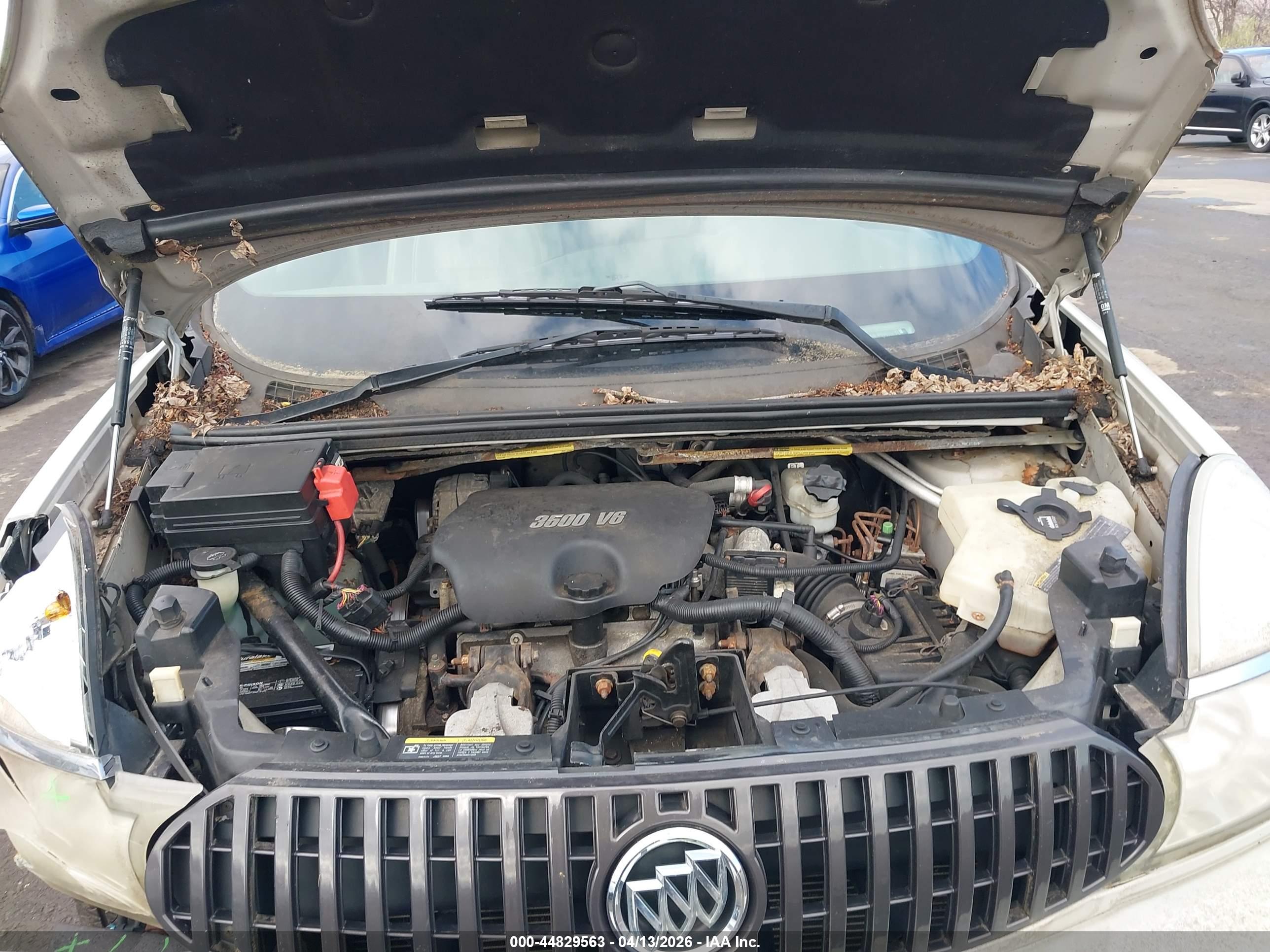 BUICK RENDEZVOUS image 10