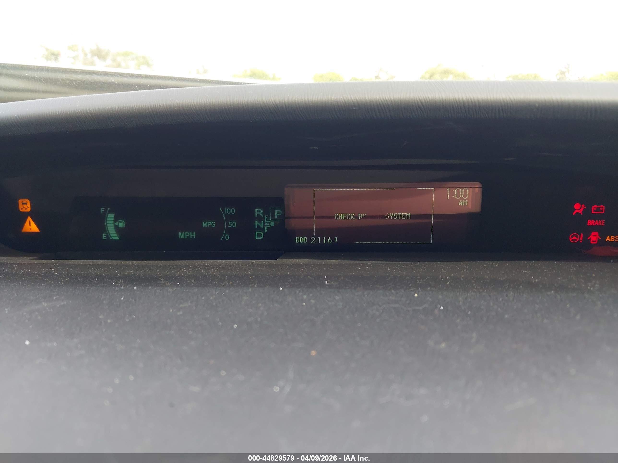 TOYOTA PRIUS image 7