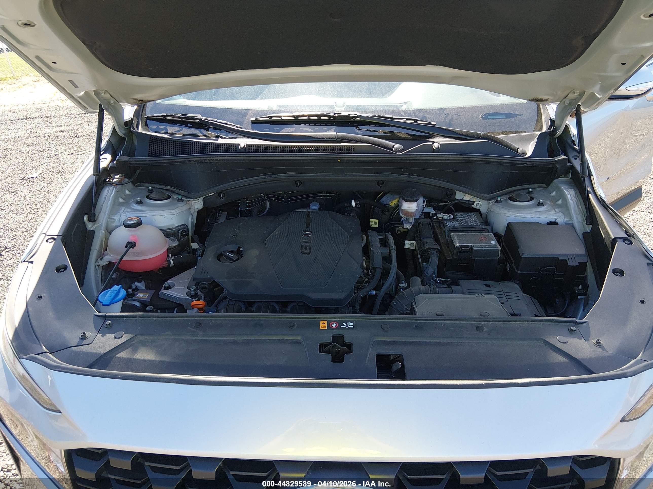HYUNDAI SANTA image 10
