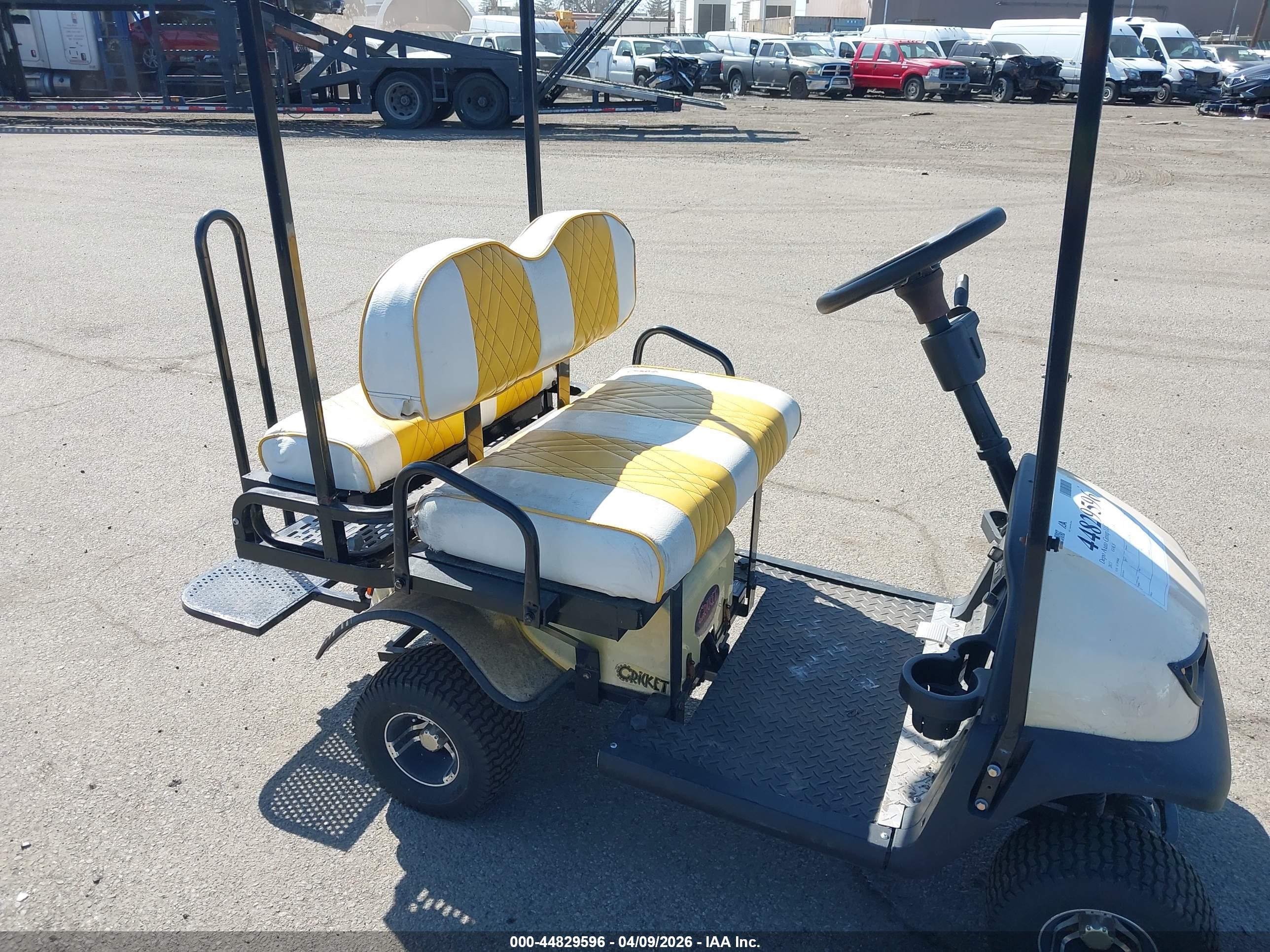 GOLF CART image 5