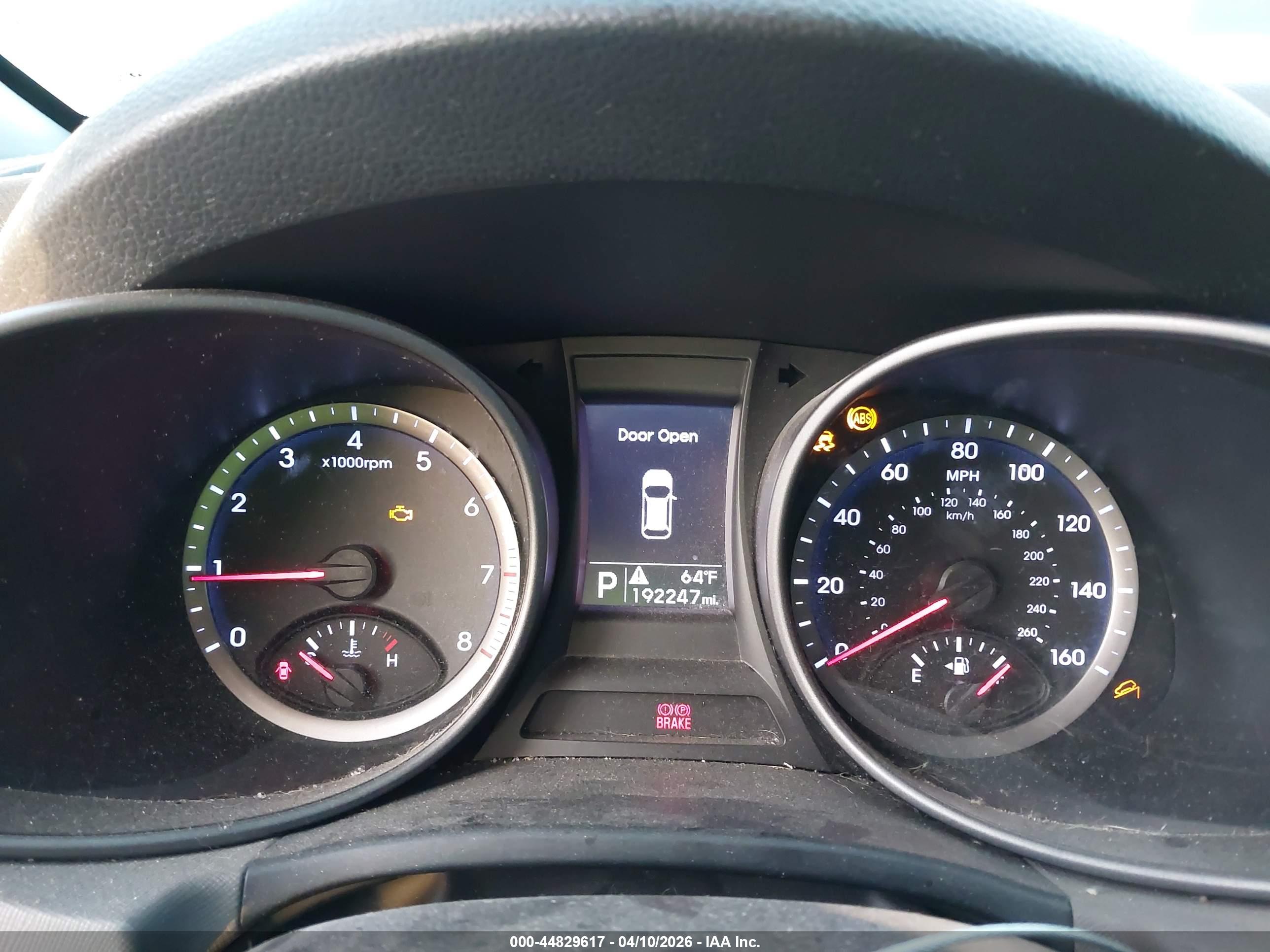HYUNDAI SANTA image 7