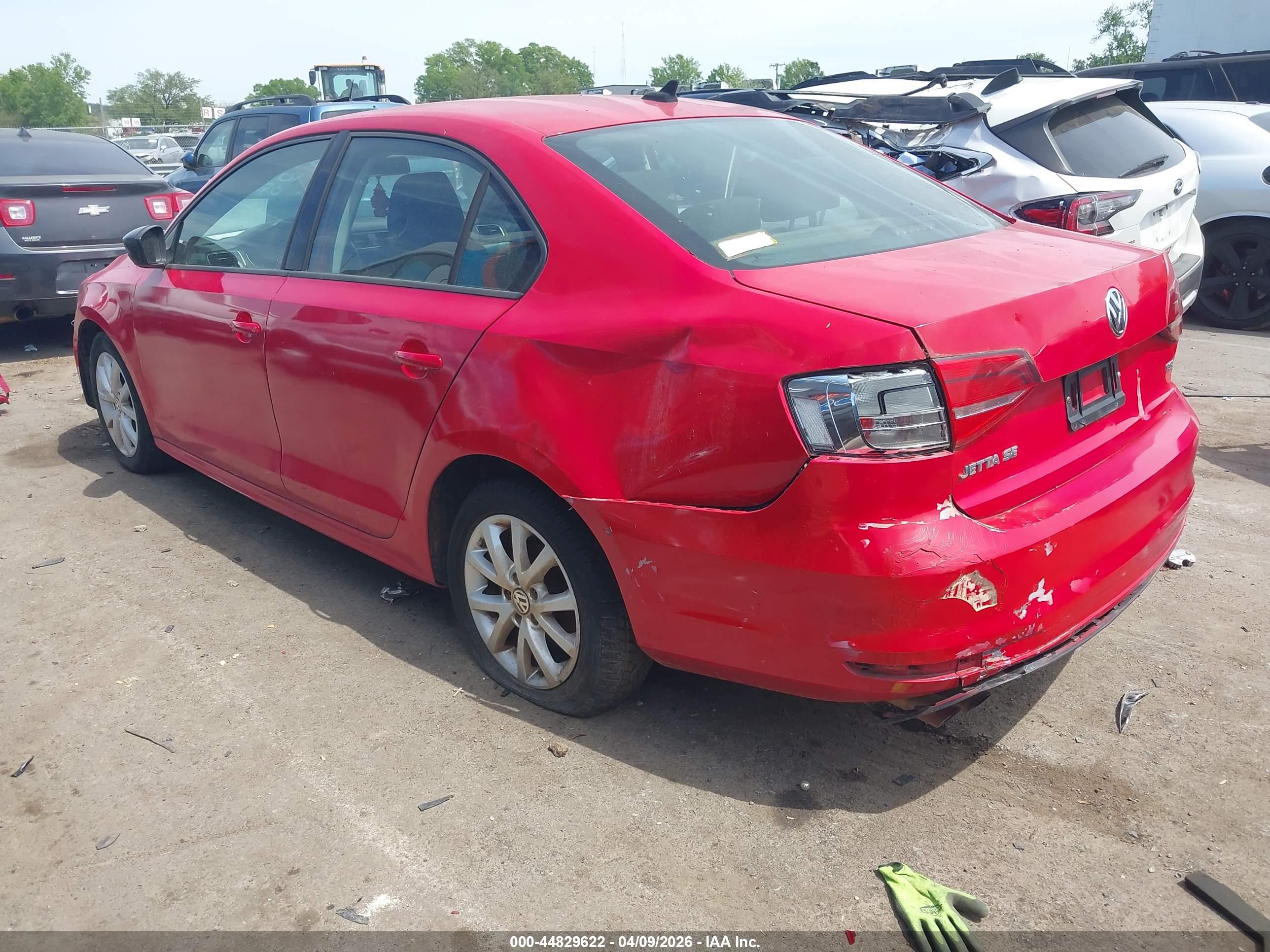 VOLKSWAGEN JETTA image 3