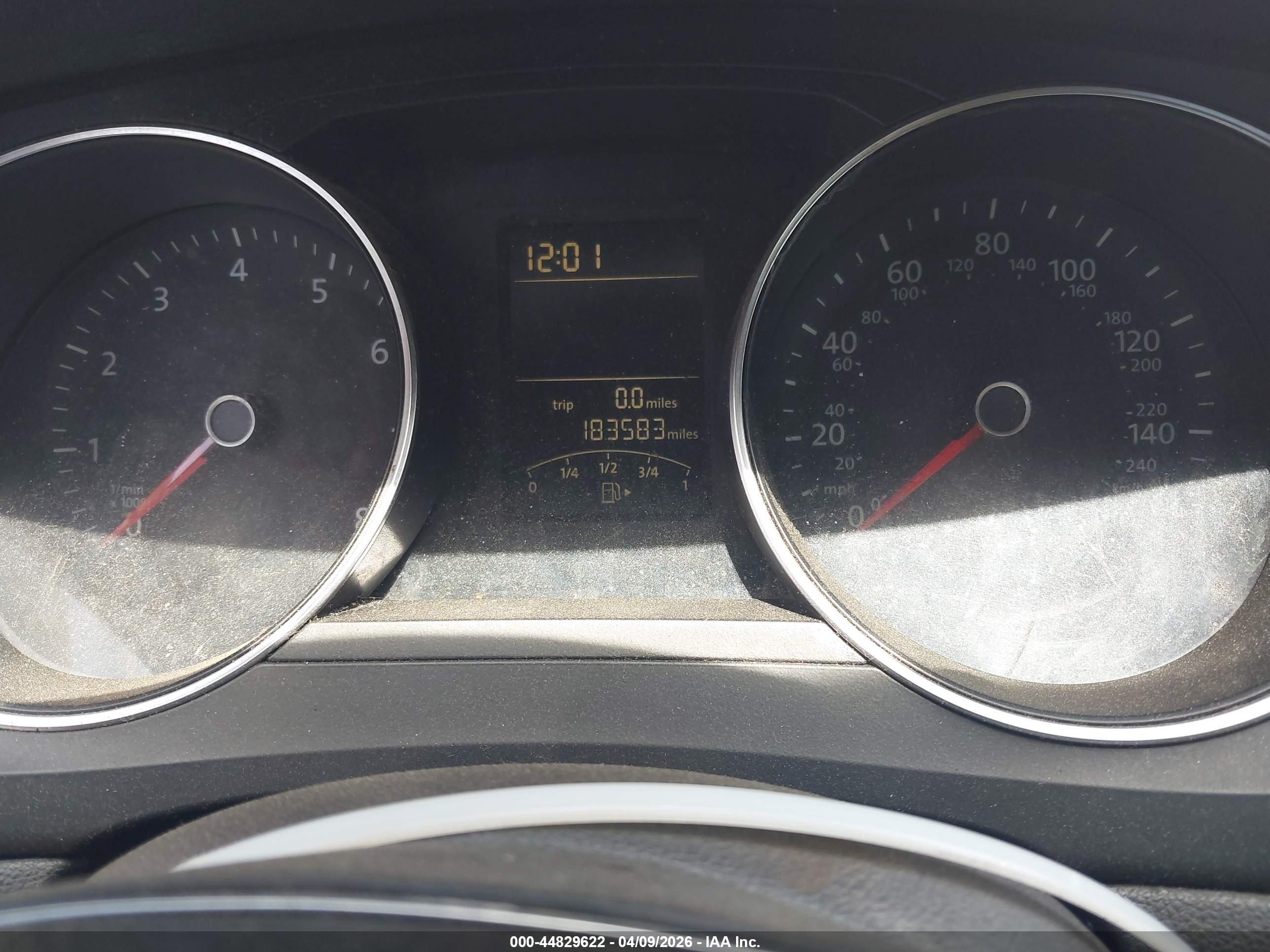 VOLKSWAGEN JETTA image 7