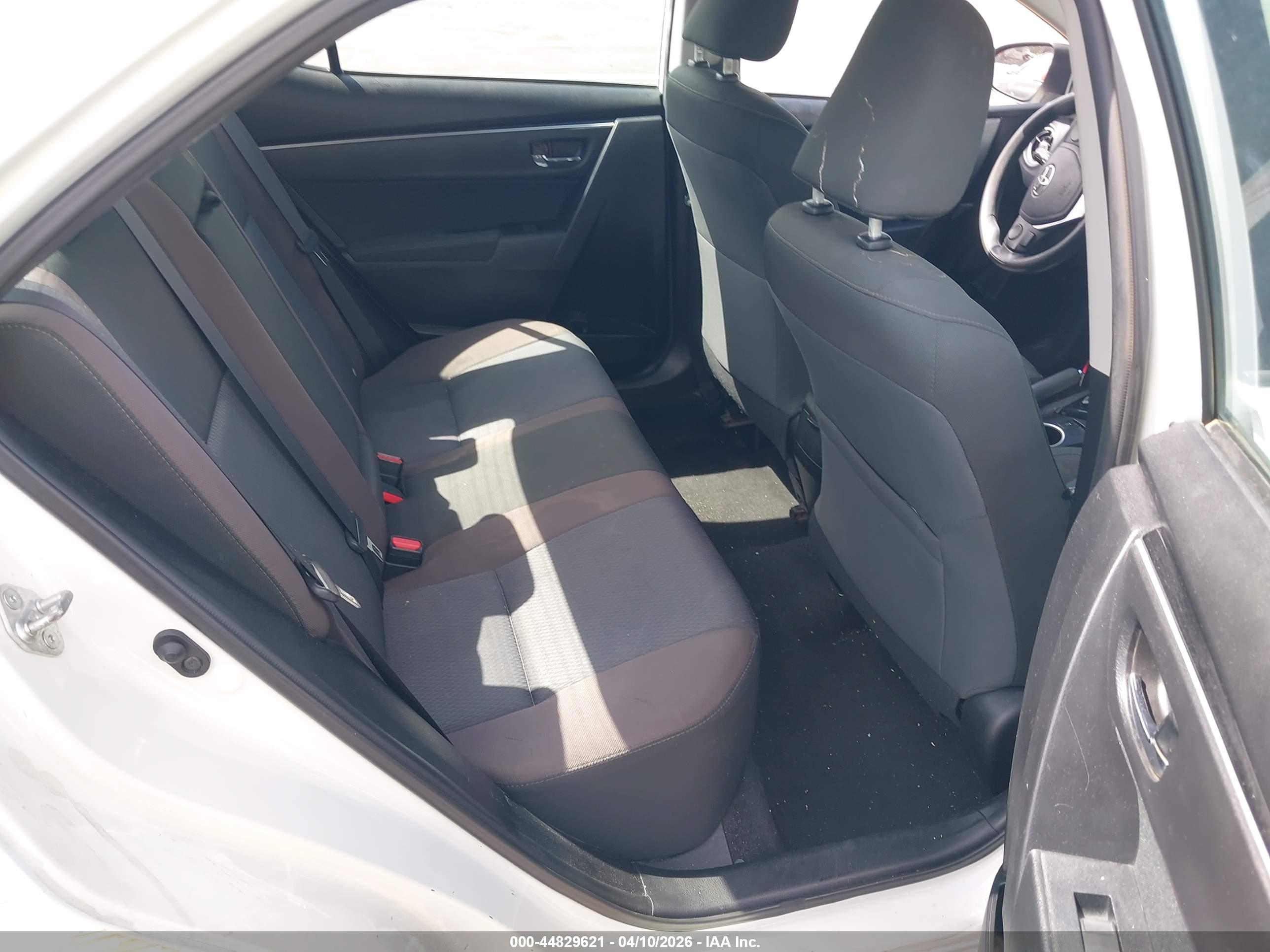 TOYOTA COROLLA image 8